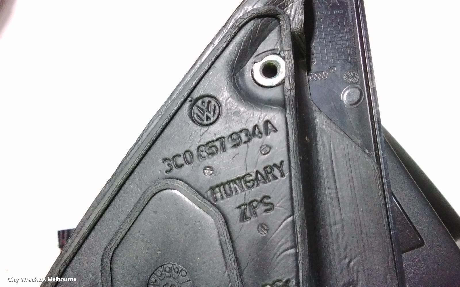 VOLKSWAGEN PASSAT RIGHT DOOR MIRROR, 3C/MK6 B7, MANUAL FOLD, NON LANE CHANGE ASSIST TYPE (6XU/7Y0), 09/2010 - 05/2015