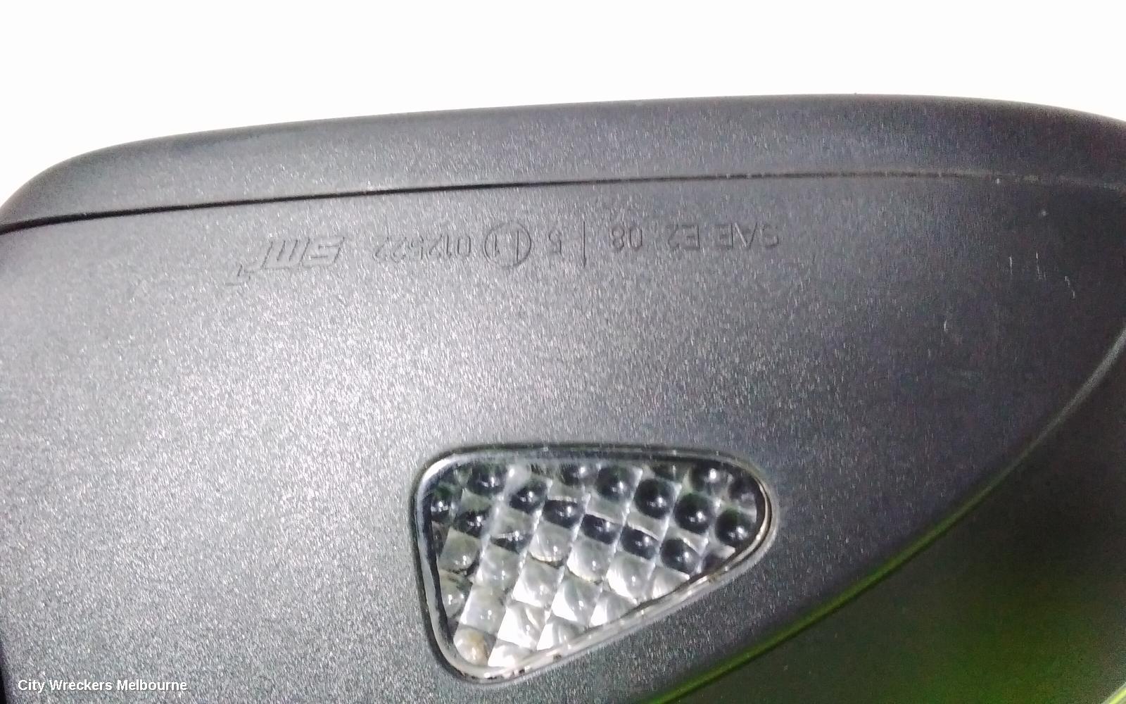 VOLKSWAGEN PASSAT RIGHT DOOR MIRROR, 3C/MK6 B7, MANUAL FOLD, NON LANE CHANGE ASSIST TYPE (6XU/7Y0), 09/2010 - 05/2015