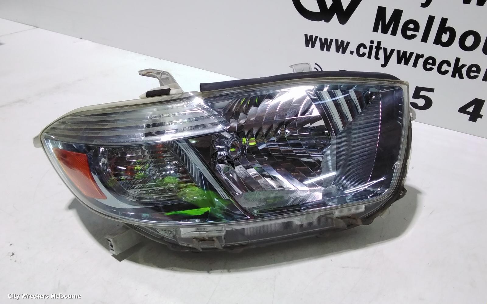 TOYOTA KLUGER RIGHT HEADLAMP, GSU40-GSU45, SMOKED LENS TYPE, 05/2007 - 09/2010