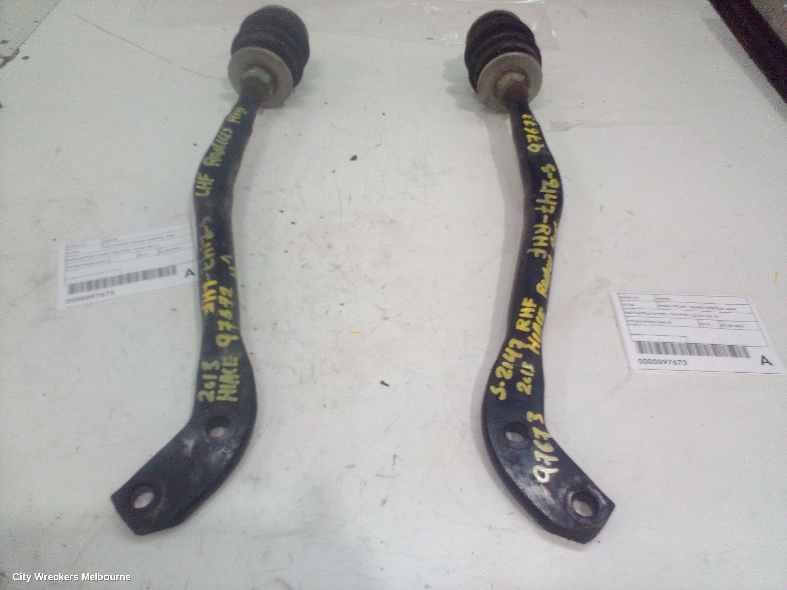 TOYOTA HIACE RIGHT FRONT LOWER CONTROL ARM, RADIUS/TRACK ROD, TRH/KDH, 03/2005 - 04/2019
