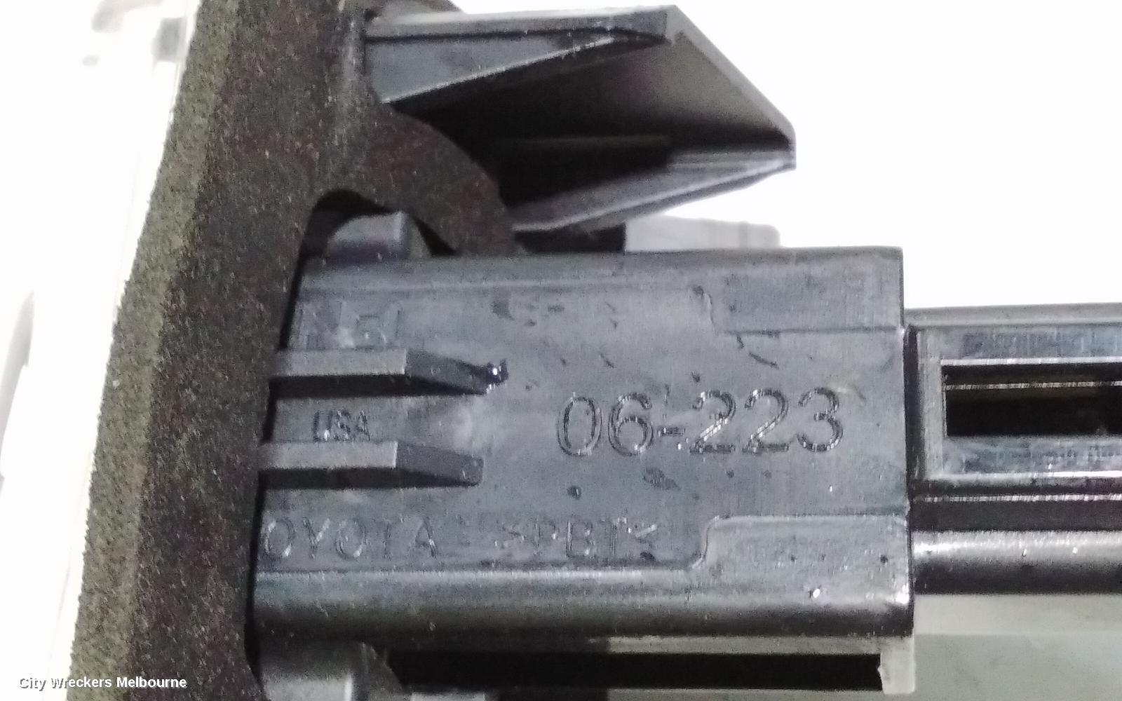 TOYOTA KLUGER NUMBER PLATE LAMP, XU50 SERIES, 03/2014 - 02/2021