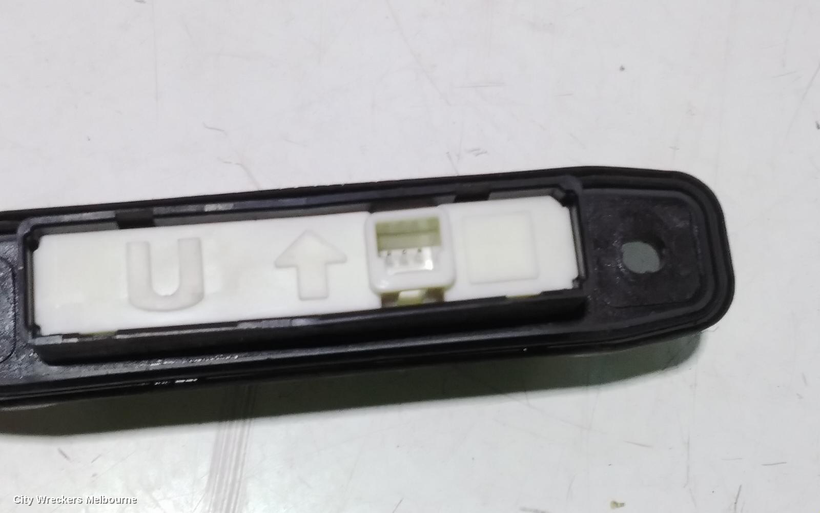 TOYOTA KLUGER, XU50 SERIES, 03/2014 - 02/2021, TAILGATE SWITCH BUTTON: 97694