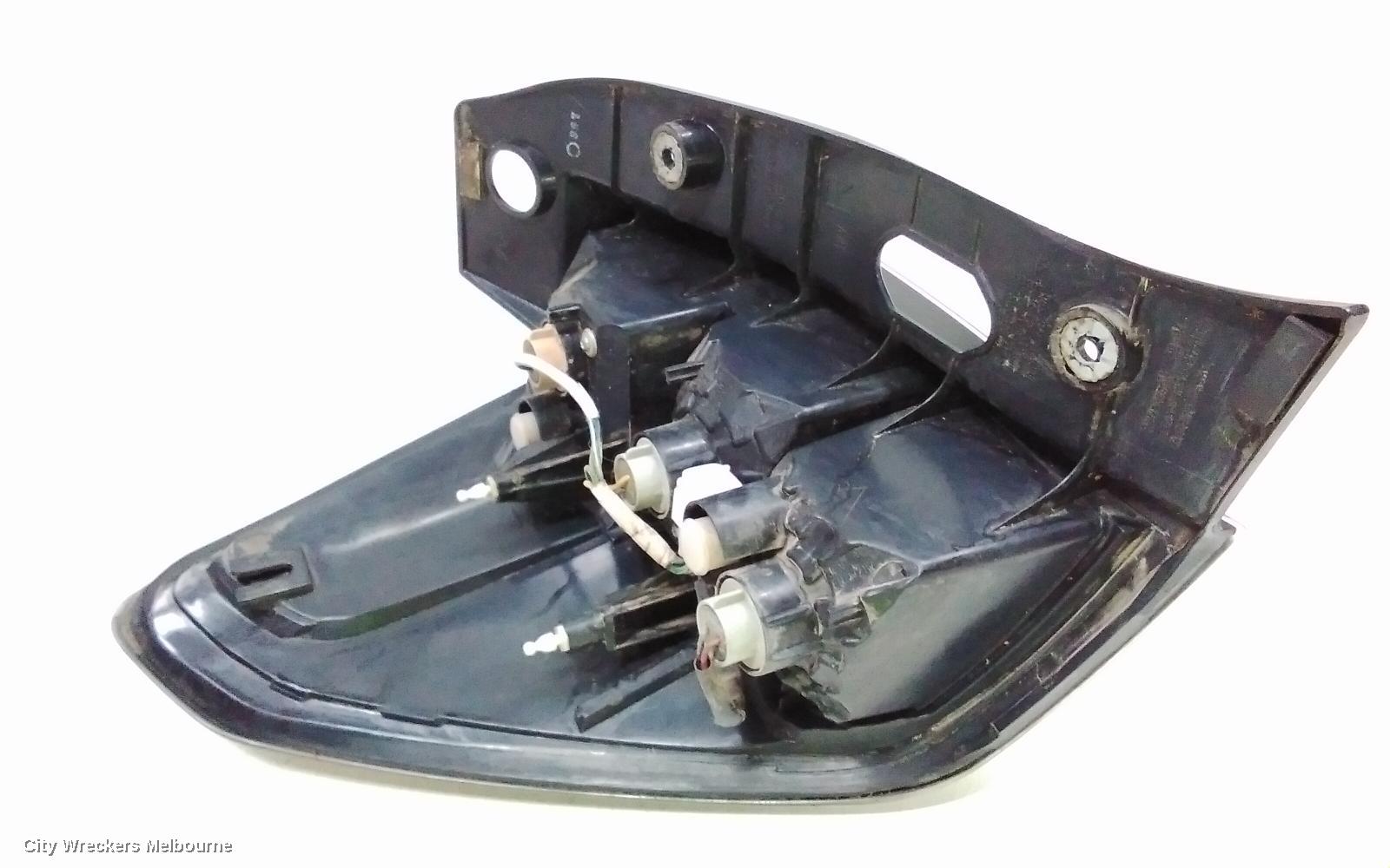 SUBARU FORESTER RIGHT TAILLIGHT, IN BODY, 02/2008 - 12/2012