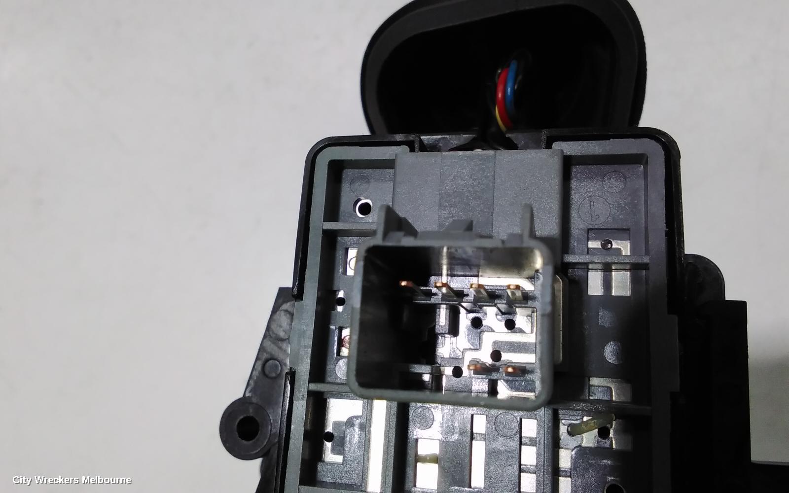 HOLDEN CAPTIVA COMBINATION SWITCH, FLASHER SWITCH, CAPTIVA 7, CG, 01/2011 - 06/2018