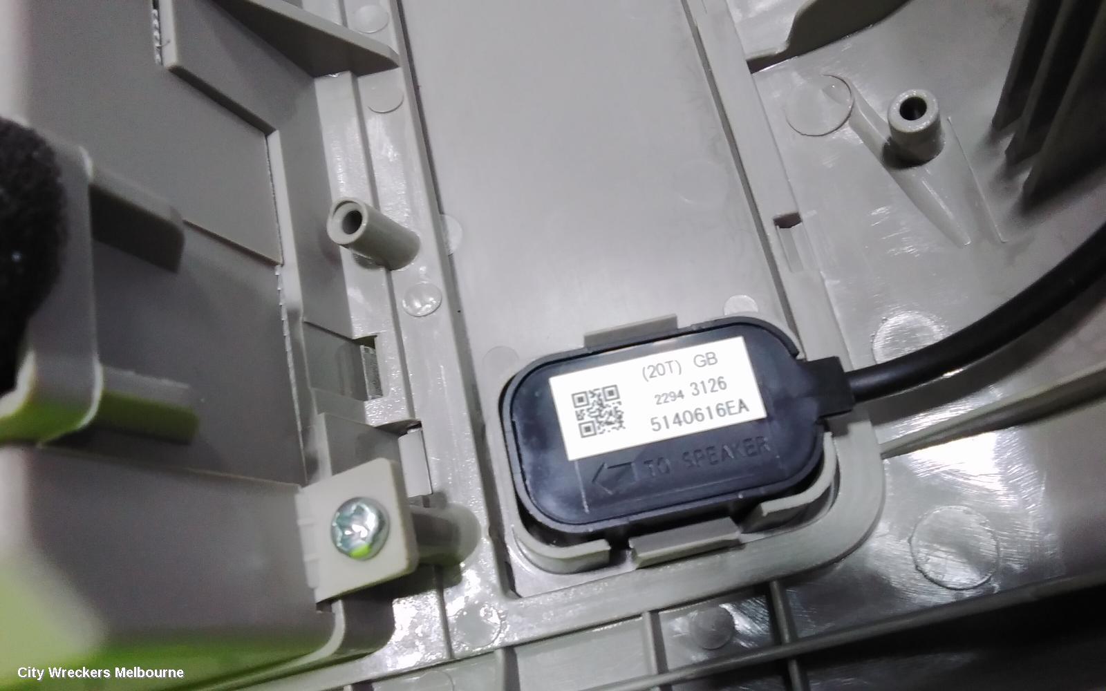HOLDEN CAPTIVA COURTESY LIGHT, FRONT, W/ SUNGLASS HOLDER, W/ SUNROOF SWITCH TYPE, CG, 10/2015 - 06/2018