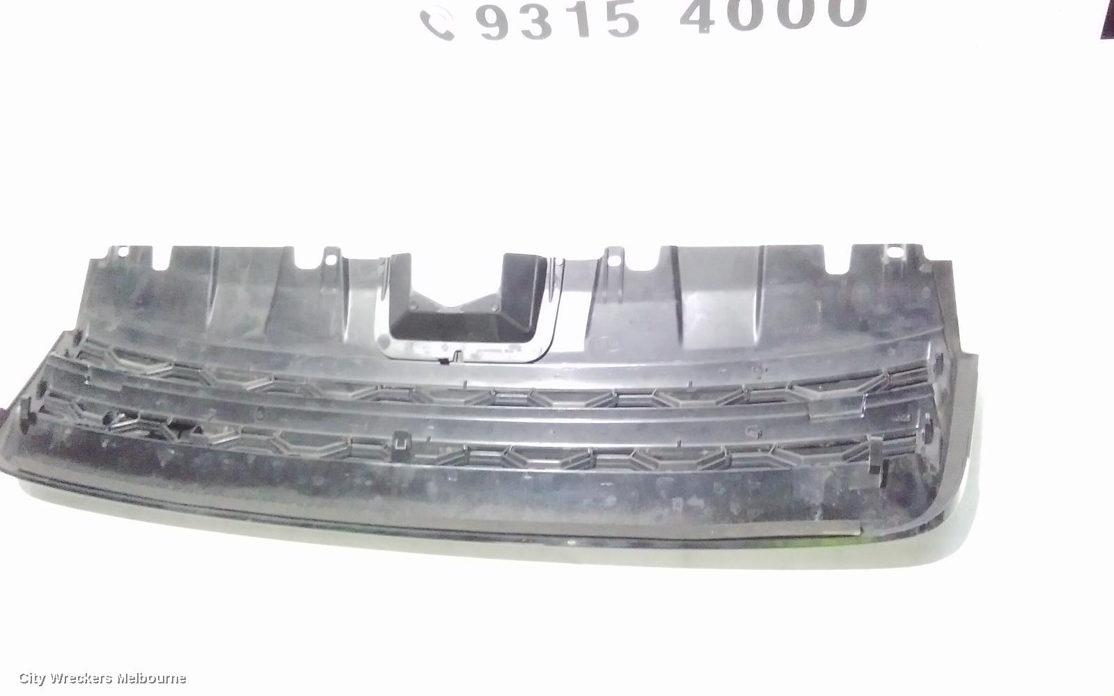 LAND ROVER DISCOVERY SPORT FRONT BUMPER, L550, NON PARK SENSOR, W/ HEADLAMP WASHER TYPE, 01/2015 - 06/2019