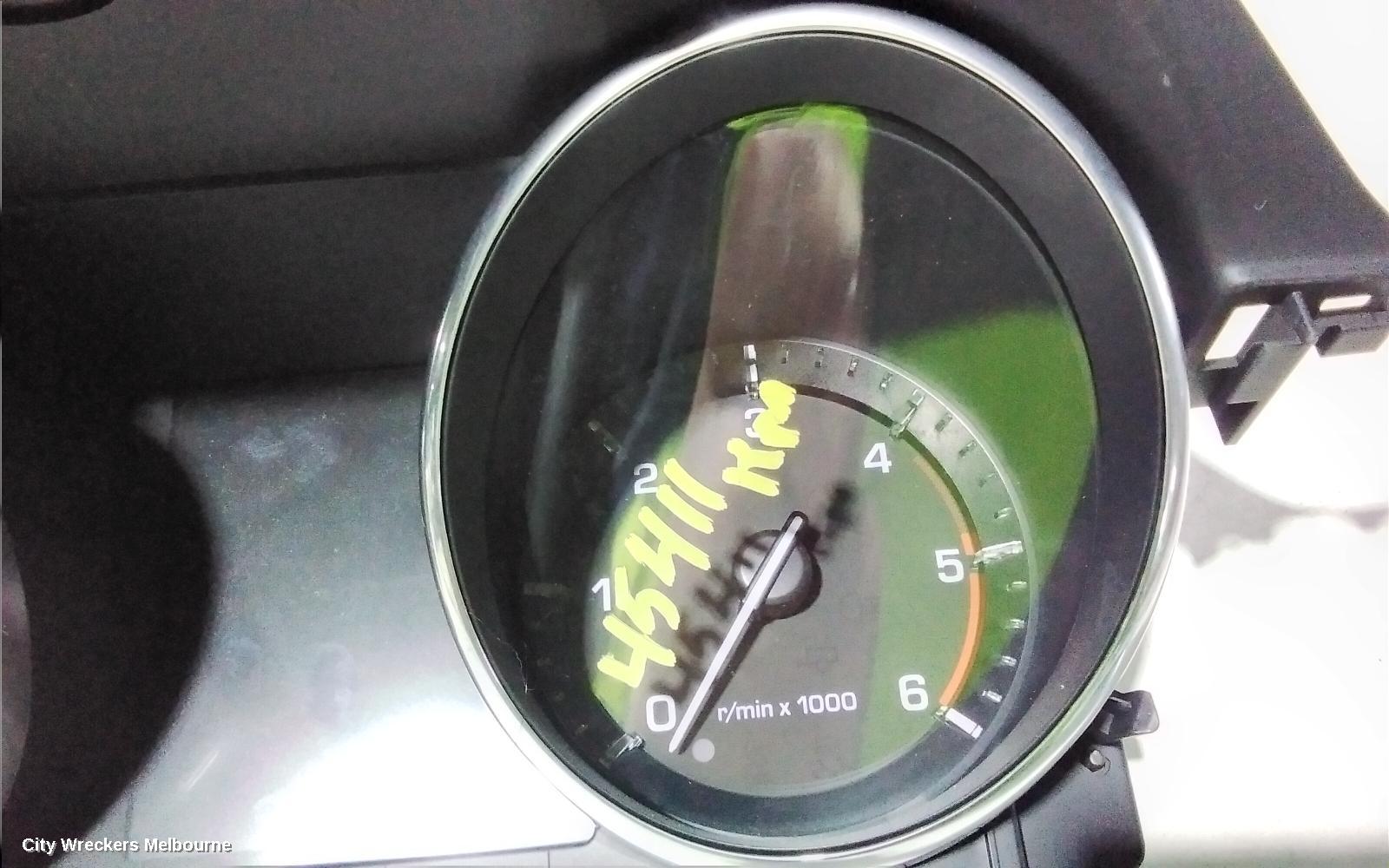 LAND ROVER DISCOVERY SPORT INSTRUMENT CLUSTER, DIESEL, AUTO T/M, L550, 01/2015 - 06/2019