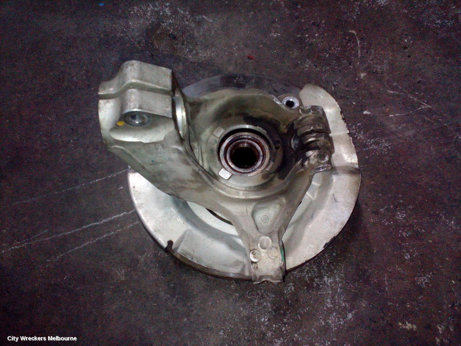 LAND ROVER DISCOVERY SPORT LEFT FRONT HUB ASSEMBLY, L550, 01/2015 - 06/2019