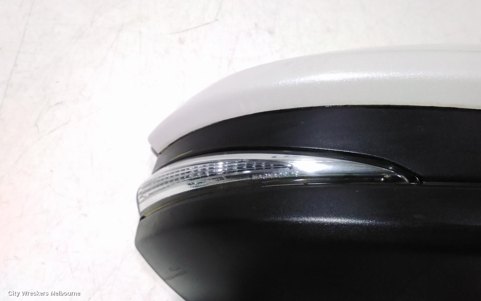 TOYOTA KLUGER RIGHT DOOR MIRROR, GSU50/GSU55, GX/GXL, NON HEATED, NON MEMORY FUNCTION & NON BLIND SPOT, 03/2014 - 10/2016