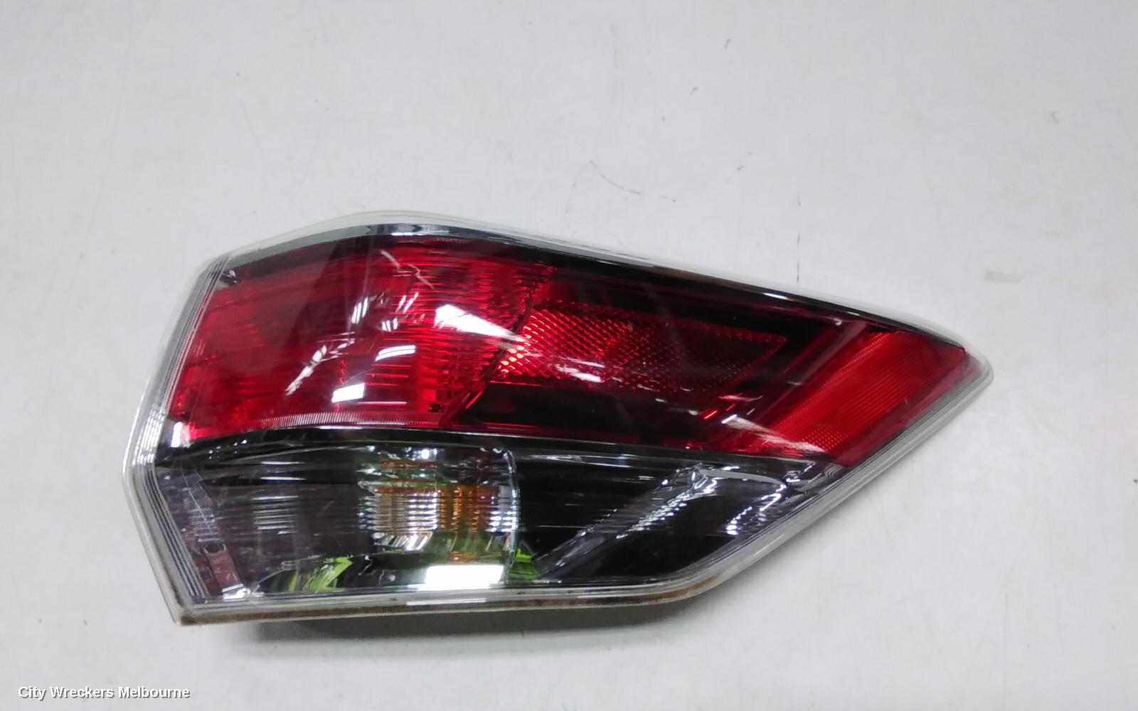 TOYOTA KLUGER RIGHT TAILLIGHT, GSU50/GSU55, 03/2014 - 10/2016
