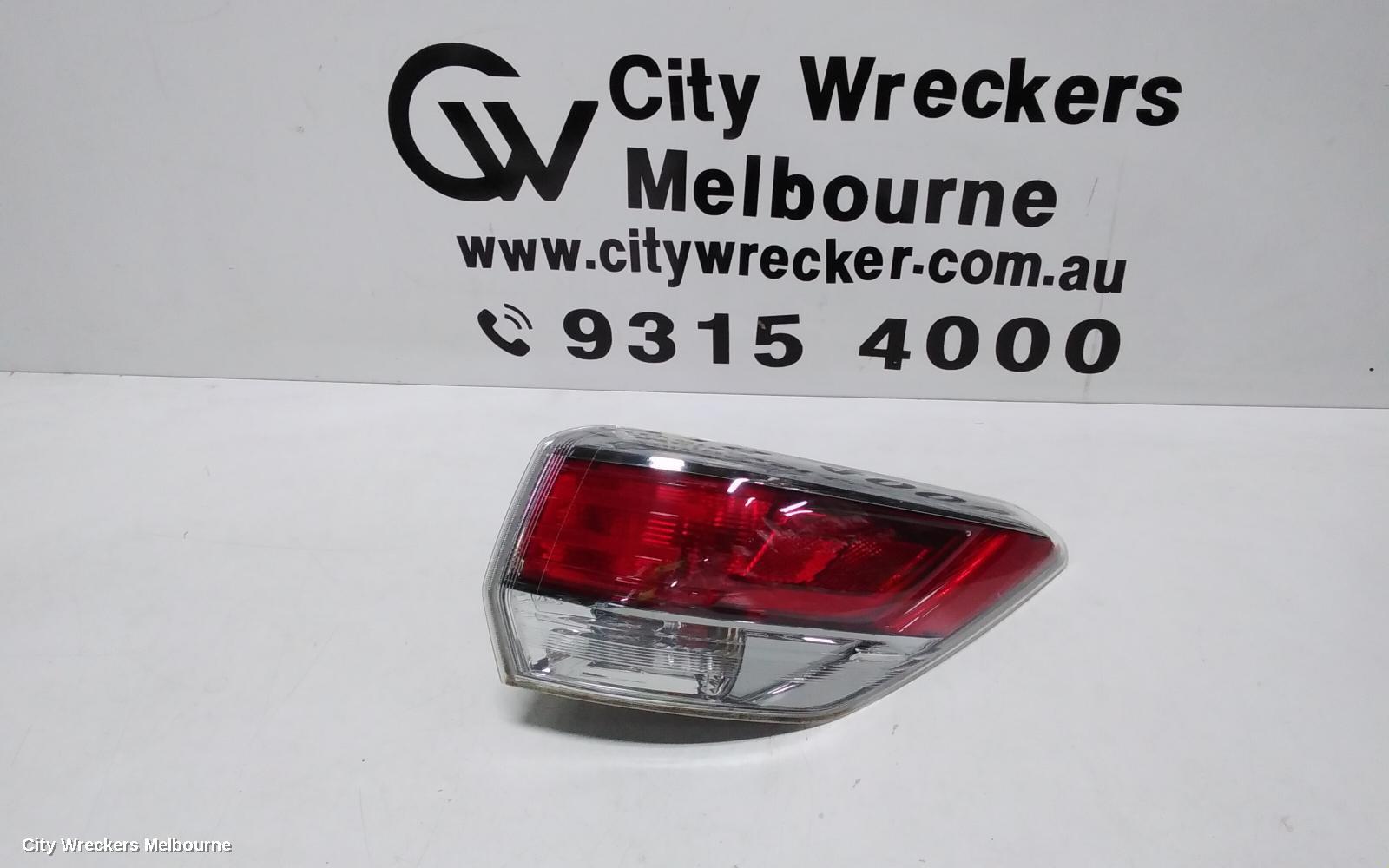 TOYOTA KLUGER RIGHT TAILLIGHT, GSU50/GSU55, 03/2014 - 10/2016
