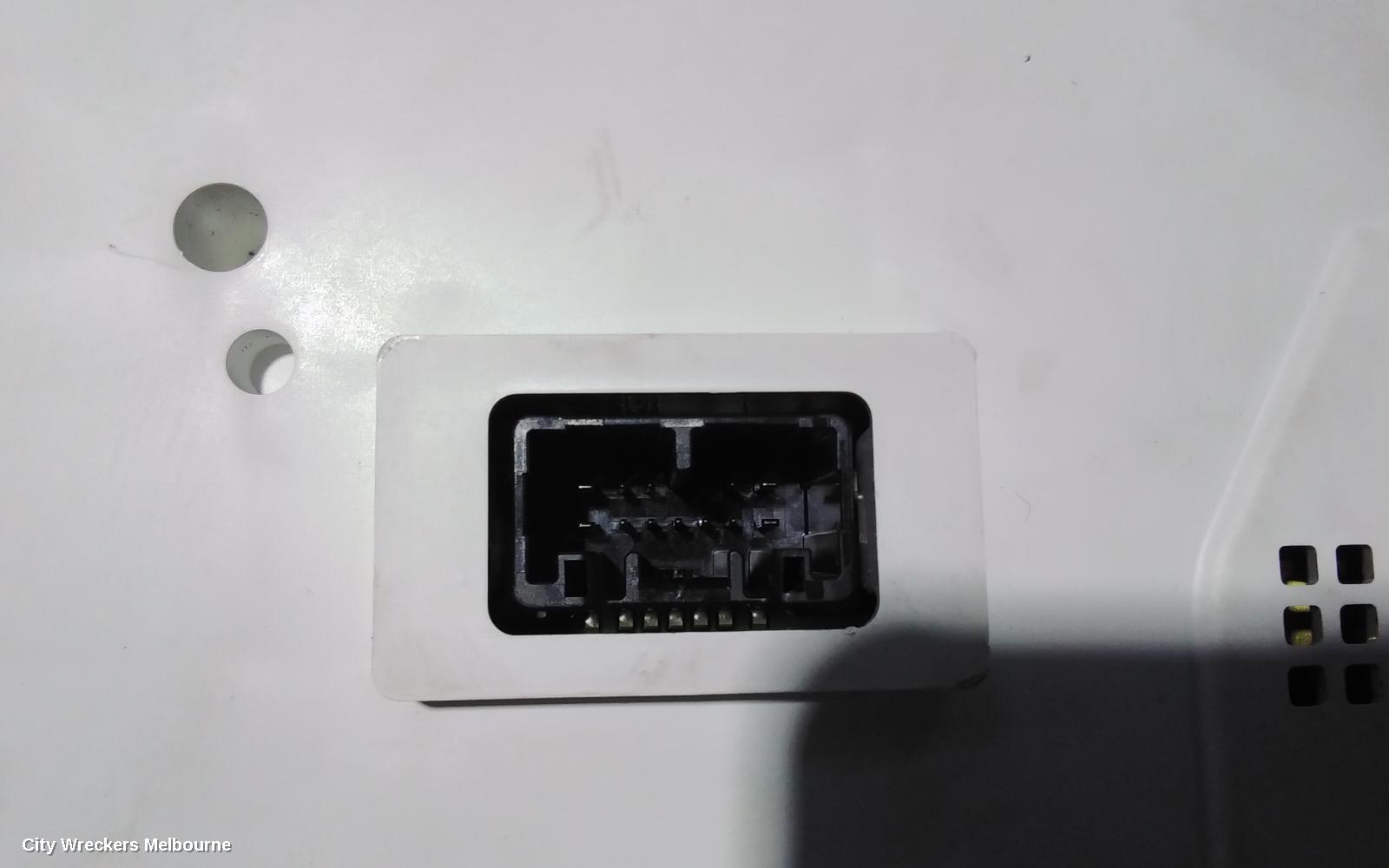 TOYOTA KLUGER INSTRUMENT CLUSTER, INSTRUMENT CLUSTER, GX/GXL, GSU50/GSU55, 03/2014 - 10/2016