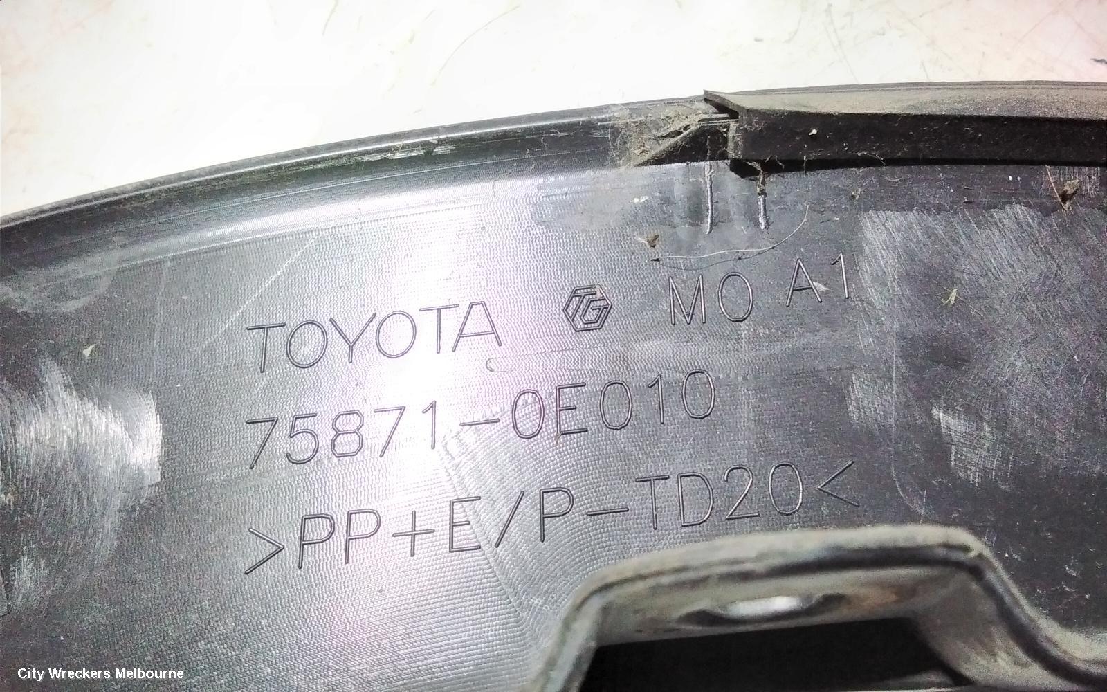 TOYOTA KLUGER WHEEL ARCH FLARE, RH FRONT, WHEEL ARCH MOULD, GSU50-GSU55, 03/2014 - 02/2021