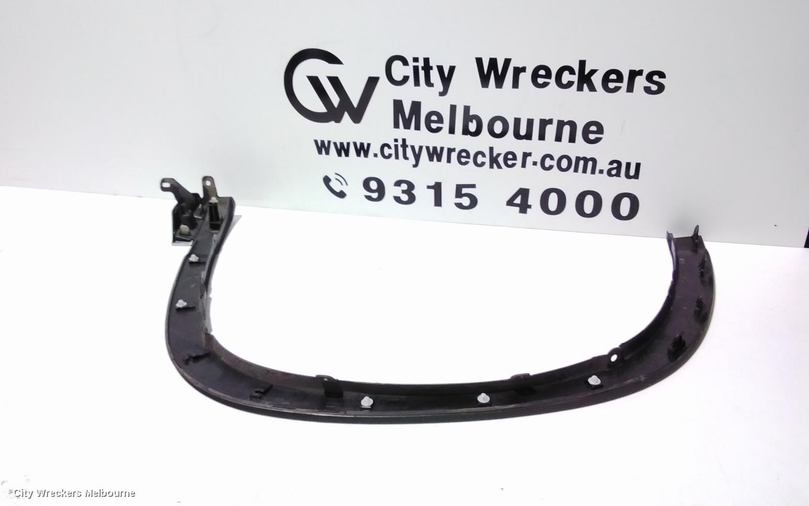 TOYOTA KLUGER WHEEL ARCH FLARE, RH FRONT, WHEEL ARCH MOULD, GSU50-GSU55, 03/2014 - 02/2021