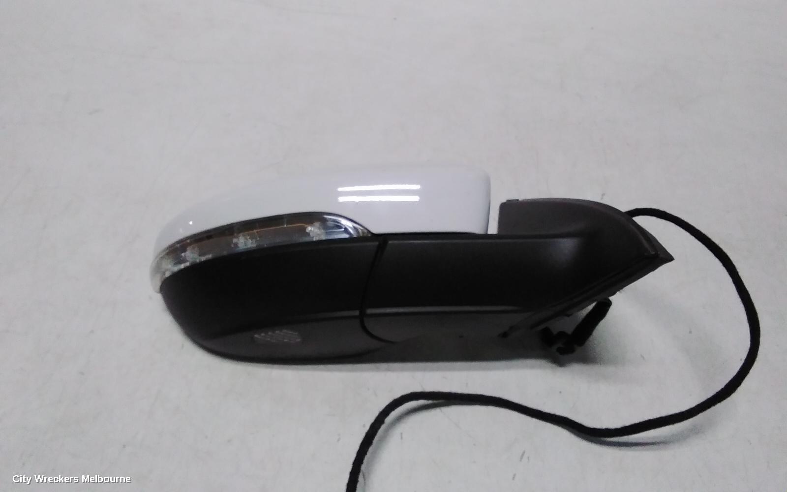 VOLKSWAGEN PASSAT RIGHT DOOR MIRROR, 3C/MK6 B7, POWER FOLD, NON LANE CHANGE ASSIST TYPE (6XT/7Y0), 09/2010 - 05/2015