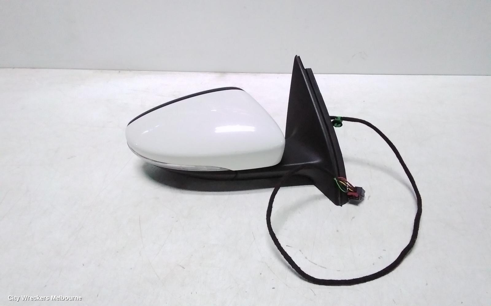 VOLKSWAGEN PASSAT RIGHT DOOR MIRROR, 3C/MK6 B7, POWER FOLD, NON LANE CHANGE ASSIST TYPE (6XT/7Y0), 09/2010 - 05/2015