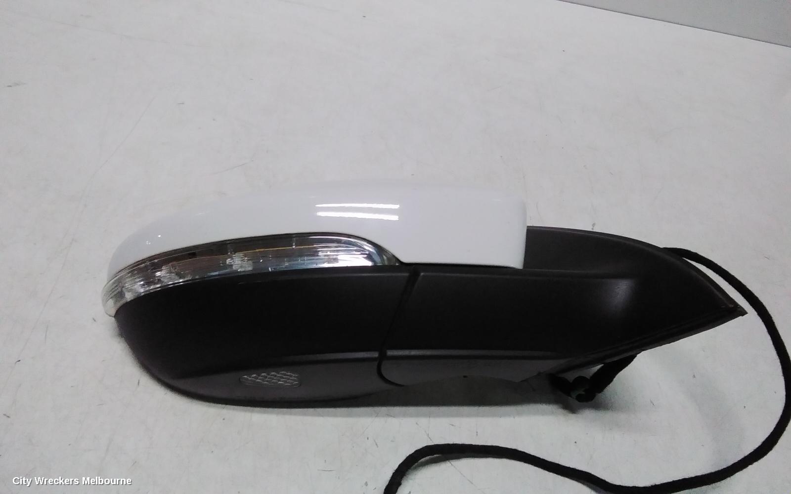 VOLKSWAGEN PASSAT RIGHT DOOR MIRROR, 3C/MK6 B7, POWER FOLD, NON LANE CHANGE ASSIST TYPE (6XT/7Y0), 09/2010 - 05/2015