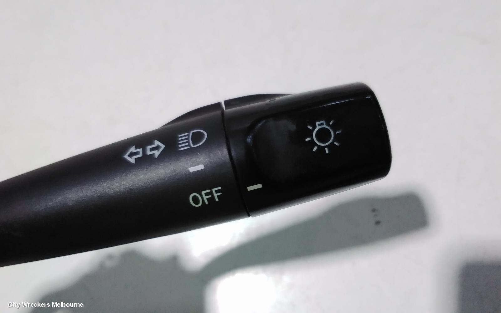 TOYOTA HIACE COMBINATION SWITCH, FLASHER SWITCH, TRH/KDH, 03/2005 - 01/2014