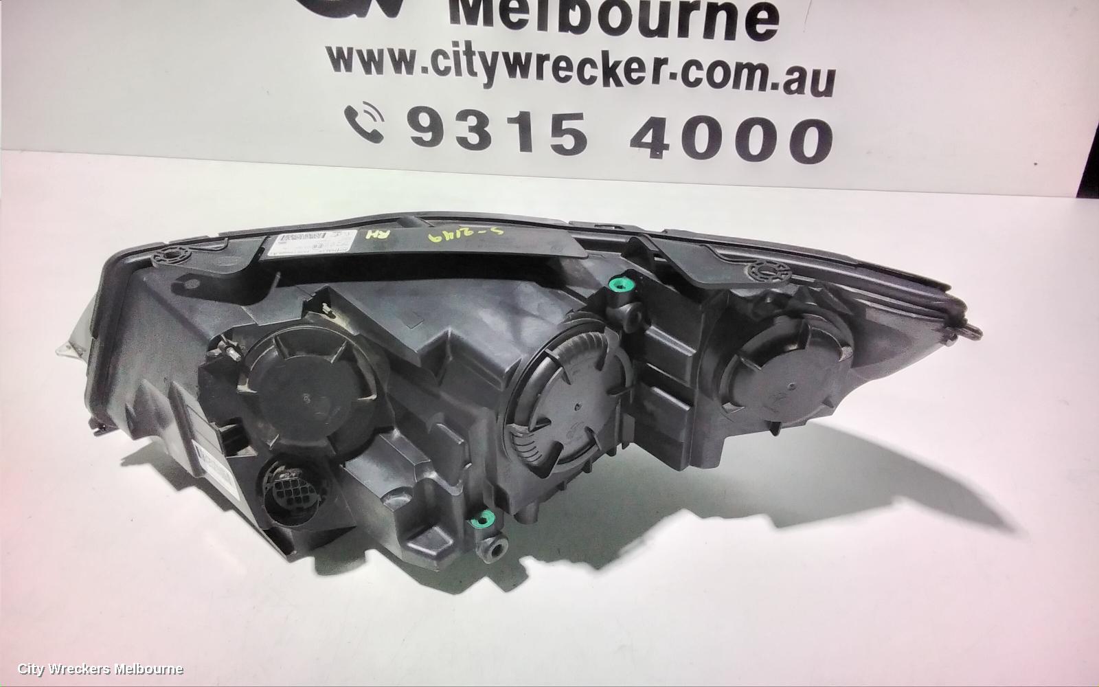 LAND ROVER DISCOVERY SPORT RIGHT HEADLAMP, L550, HALOGEN, NON ADAPTIVE TYPE, 01/2015 - 06/2019