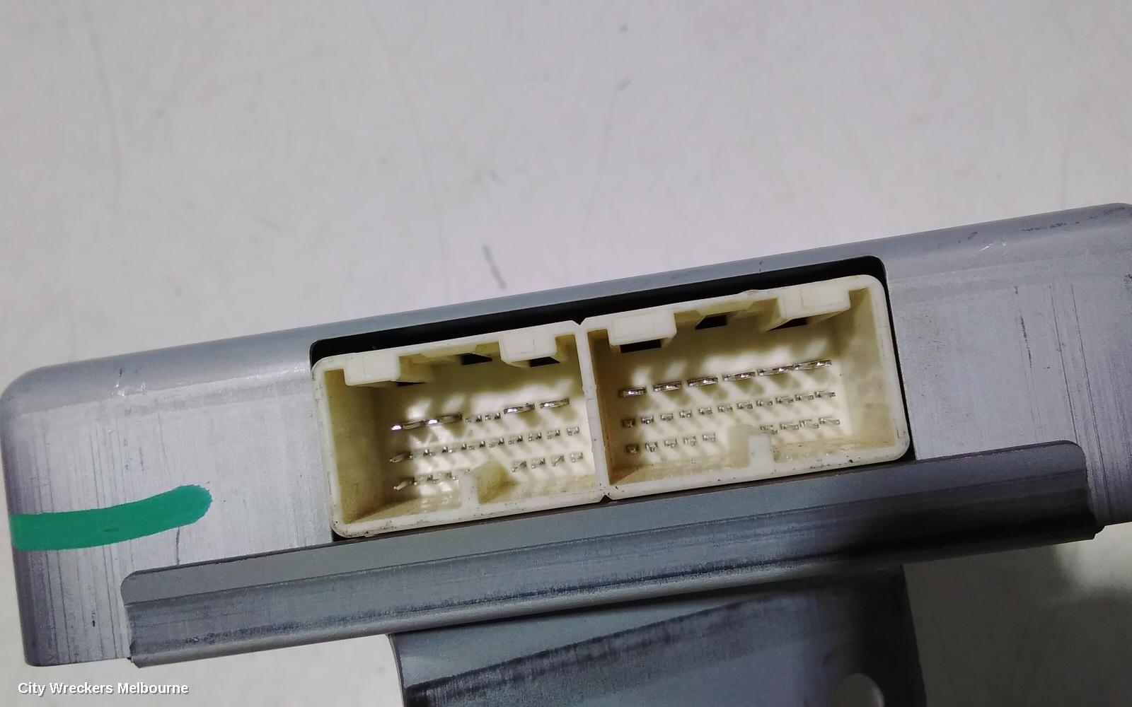 MITSUBISHI TRITON ECU, 4WD CONTROL MODULE (T/F CONTROL UNIT), P/N 8631B751 (MOUNTED ABOVE DRIVERS KICK PANEL), MQ-MR, 03/2015 - 10/2023