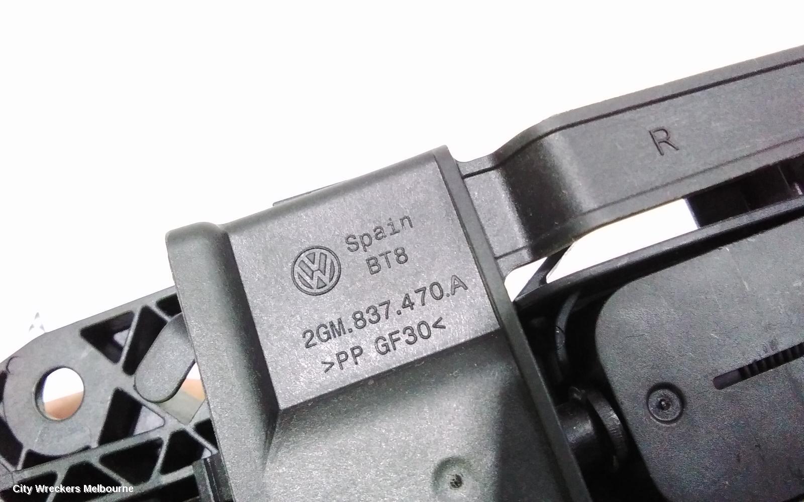 VOLKSWAGEN T-CROSS DOOR HANDLE, RH FRONT, OUTER, W/ KEYLESS TYPE, C1, 01/2020 ONWARDS