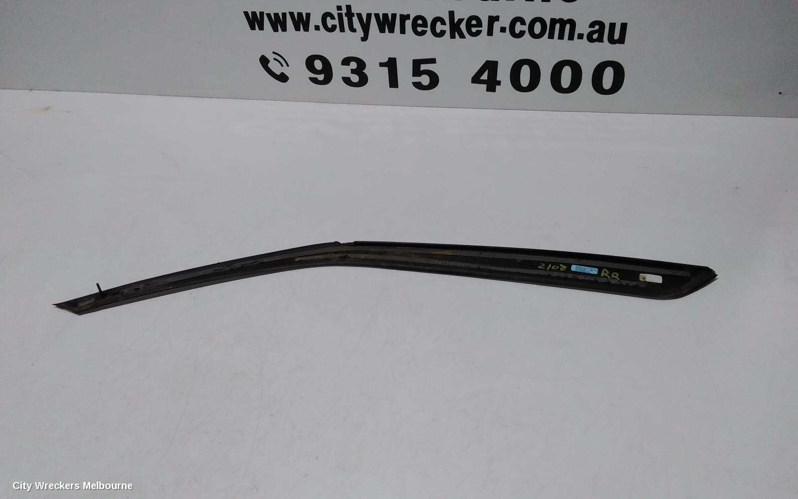 VOLKSWAGEN T-ROC DOOR MOULD, RHR ON THE BODY: 97930, A1, 03/2020 - 12/2025