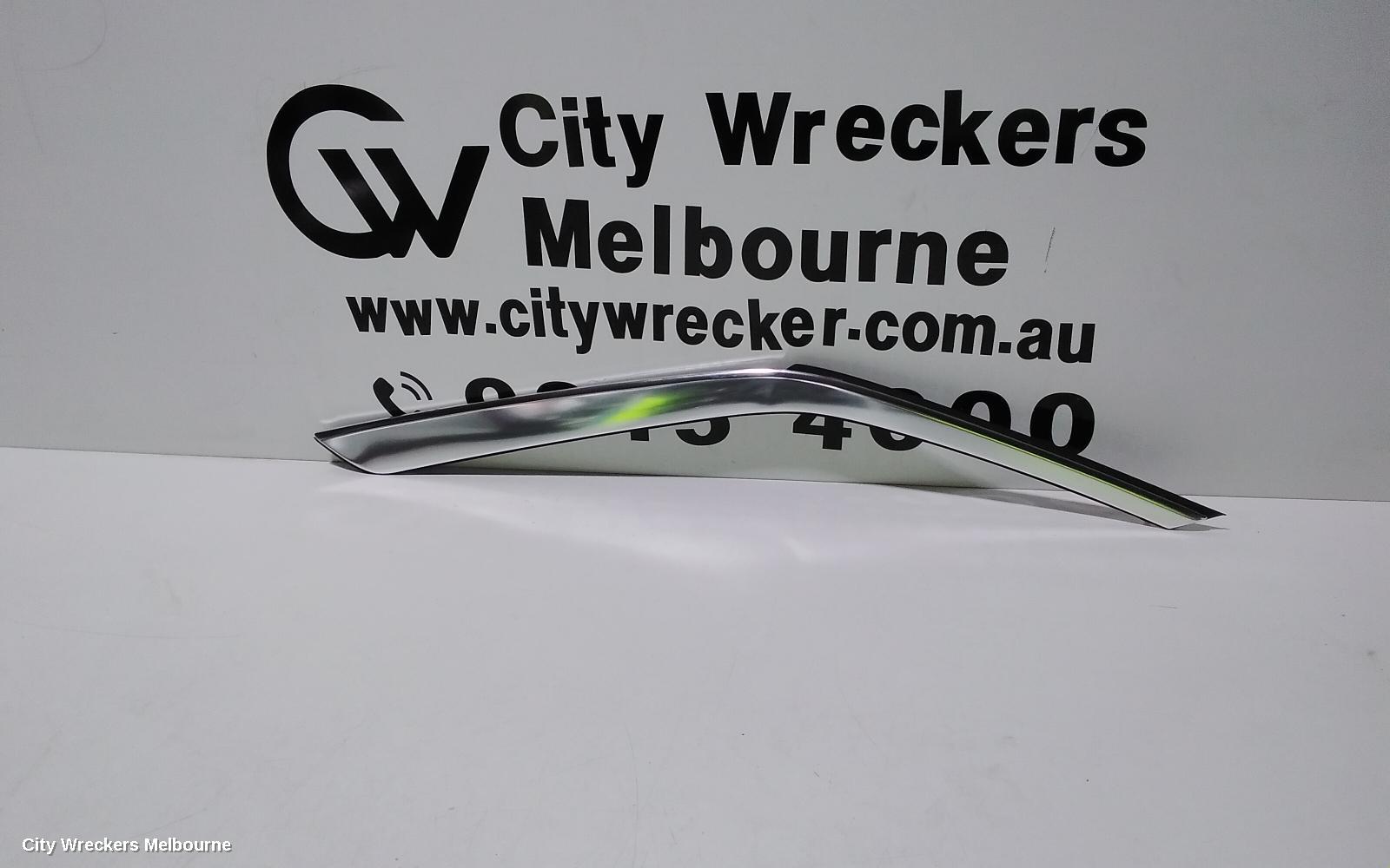 VOLKSWAGEN T-ROC DOOR MOULD, RHR ON THE BODY: 97930, A1, 03/2020 - 12/2025