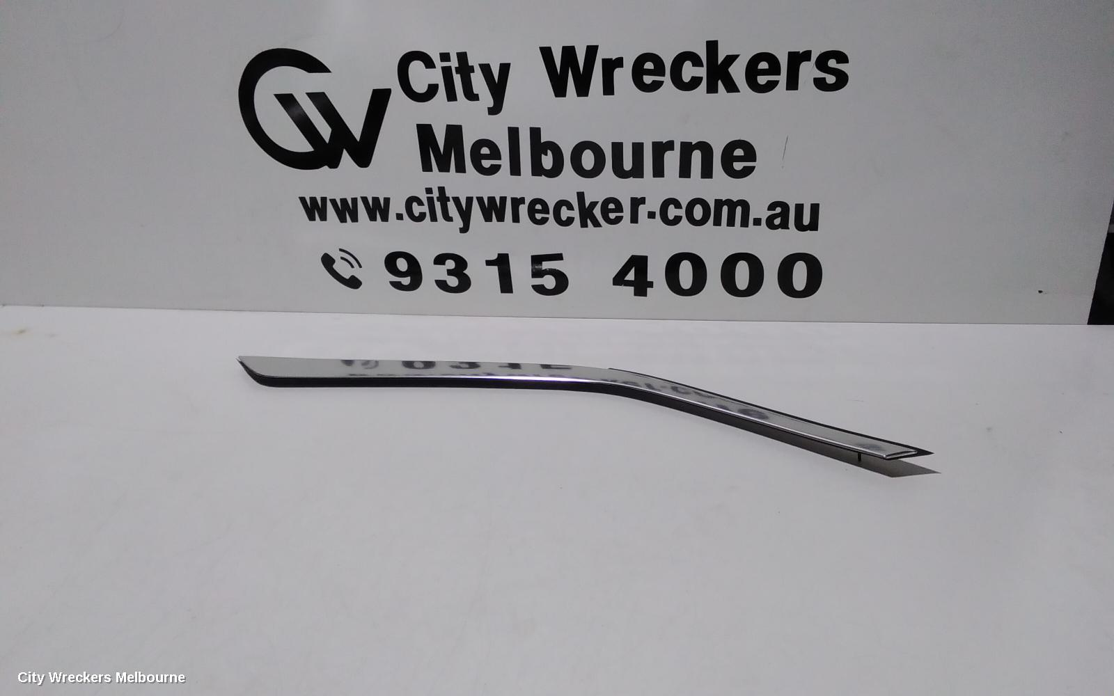 VOLKSWAGEN T-ROC DOOR MOULD, RHR ON THE BODY: 97930, A1, 03/2020 - 12/2025
