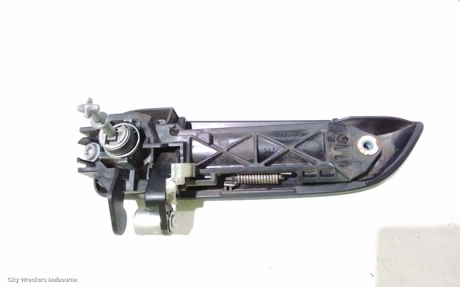 TOYOTA HIACE DOOR HANDLE, OUTER, RH FRONT, TRH/KDH, 03/2005 - 04/2019