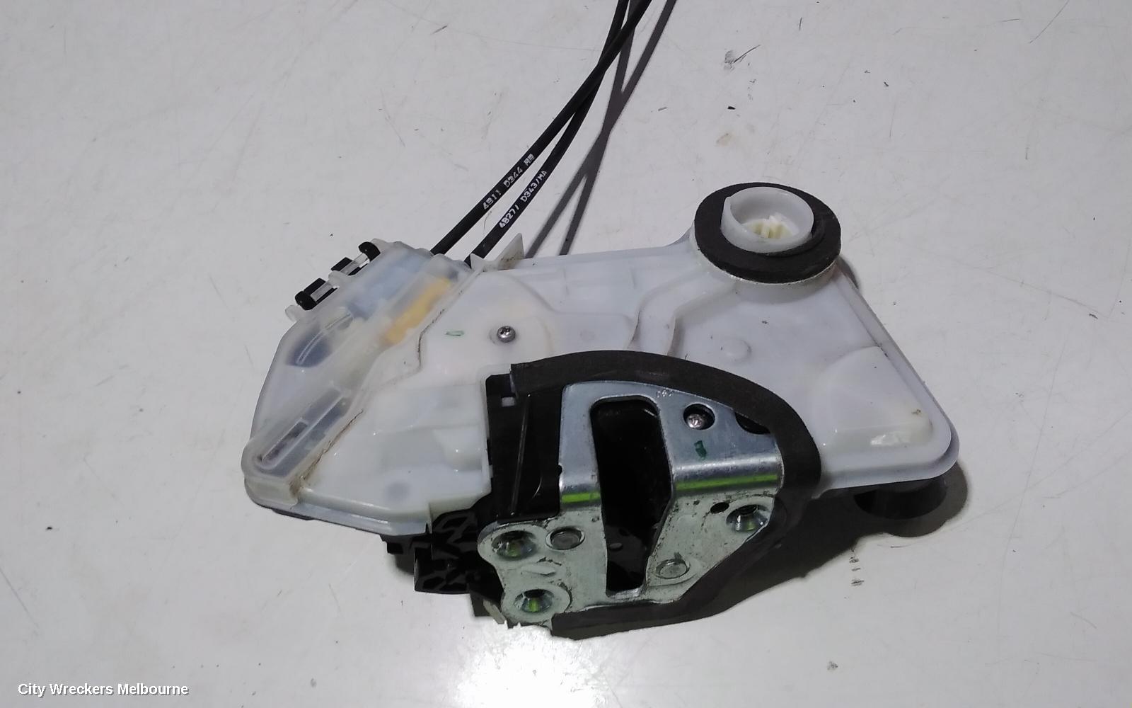 TOYOTA KLUGER DOOR/BOOT/GATE LOCK, RIGHT FRONT DOOR LOCK, GSU50/GSU55, 03/2014 - 02/2021