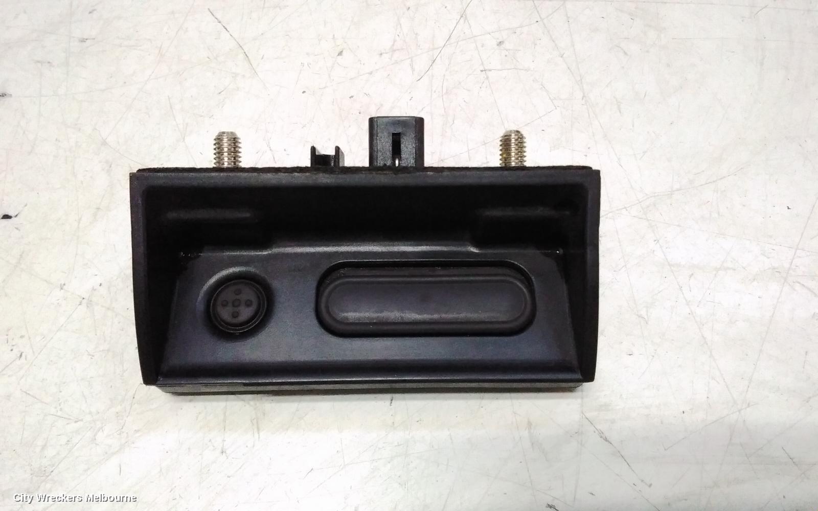 HONDA HRV, RU, 12/2014 - 10/2021, TAILGATE RELEASE SWITCH, : 30886