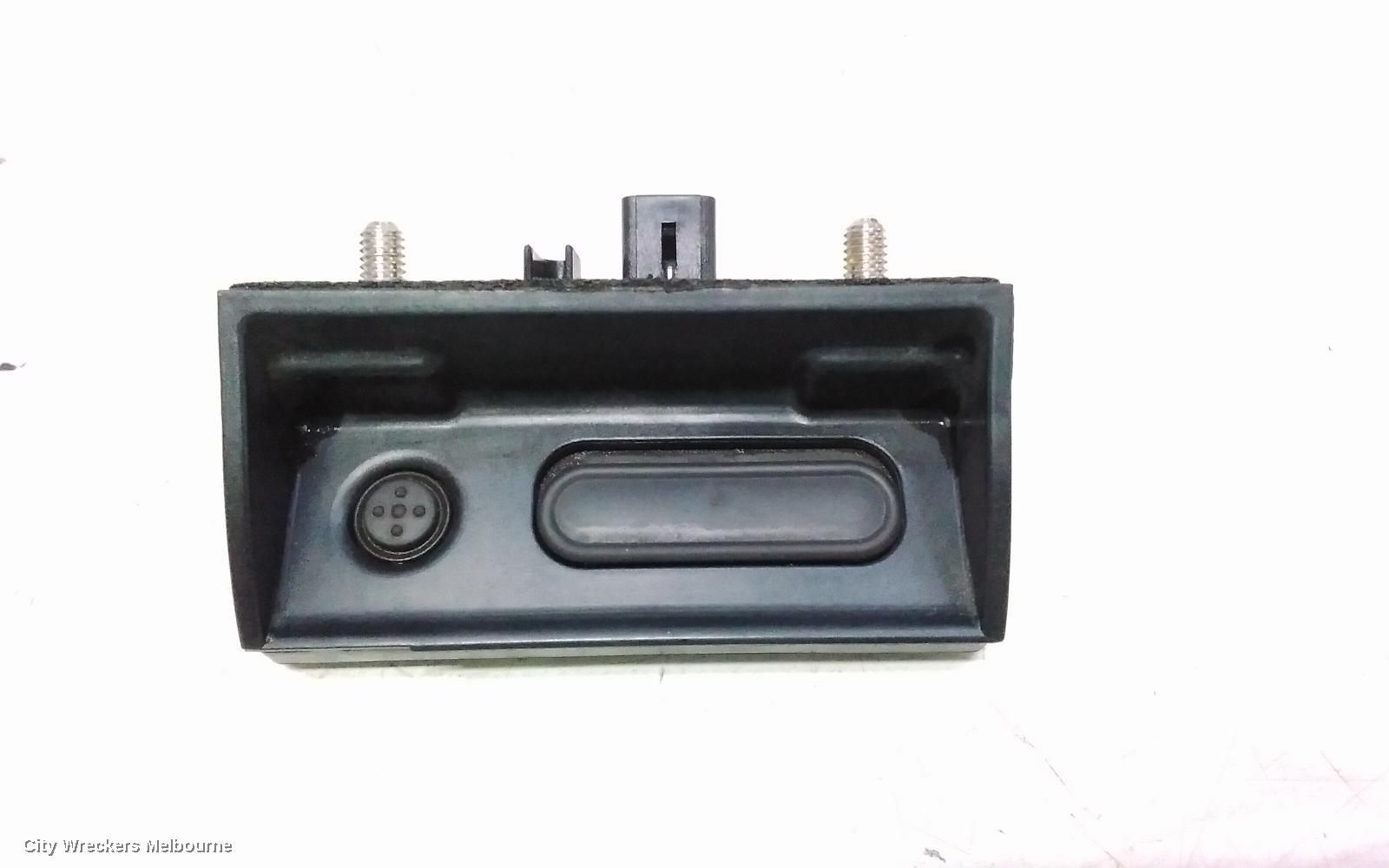HONDA HRV, RU, 12/2014 - 10/2021, TAILGATE RELEASE SWITCH, : 30886