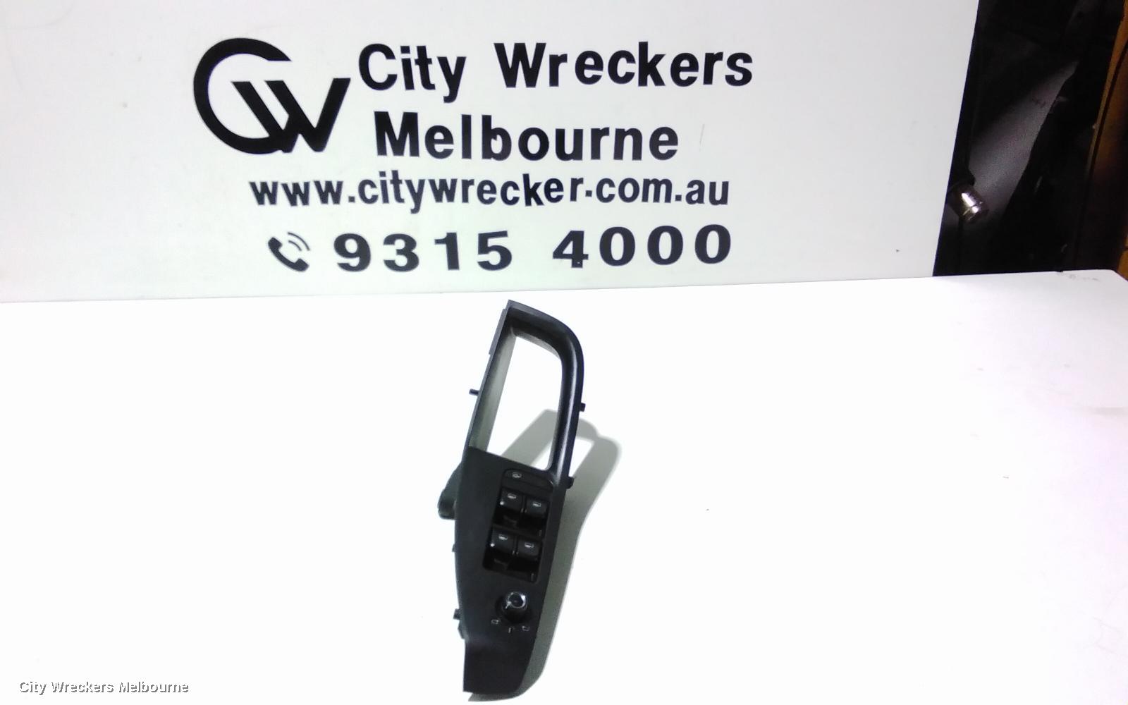 AUDI Q5 PWR DR WIND SWITCH, RH FRONT (MASTER SWITCH), 8R, 03/2009 - 06/2012