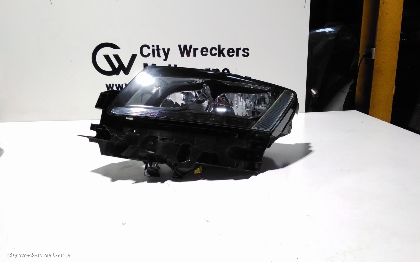 AUDI Q5 LEFT HEADLAMP, 8R, HALOGEN TYPE, 03/2009 - 10/2012