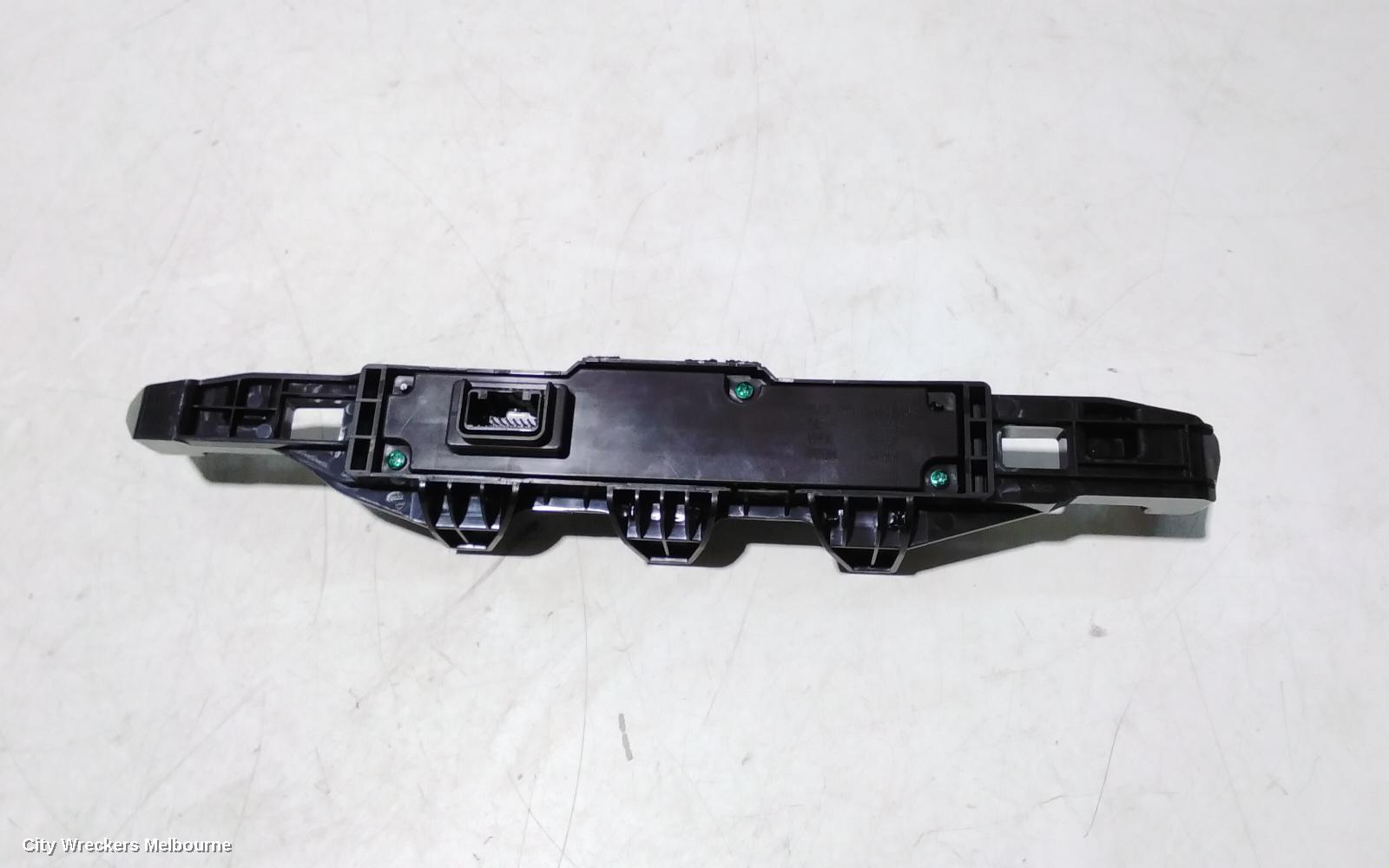 TOYOTA KLUGER CLOCK, XU50 SERIES, 03/2014 - 02/2021