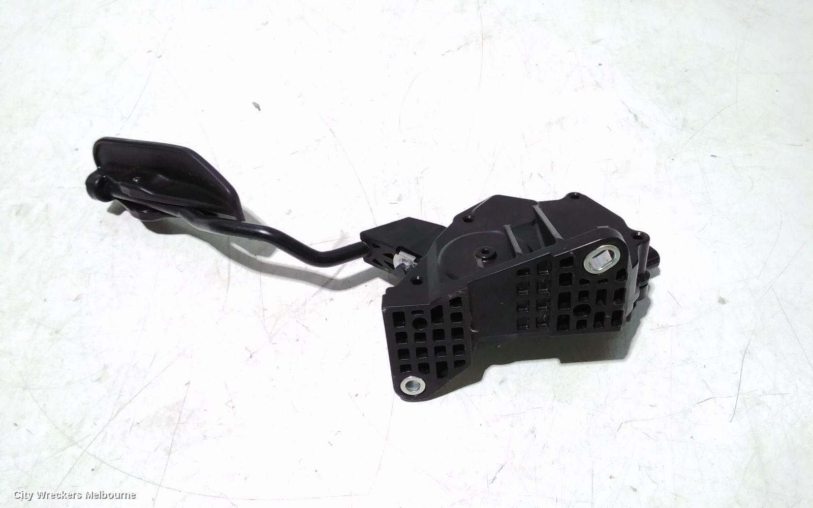 TOYOTA KLUGER PEDAL ASSEMBLY, XU50 SERIES, 03/2014 - 02/2021