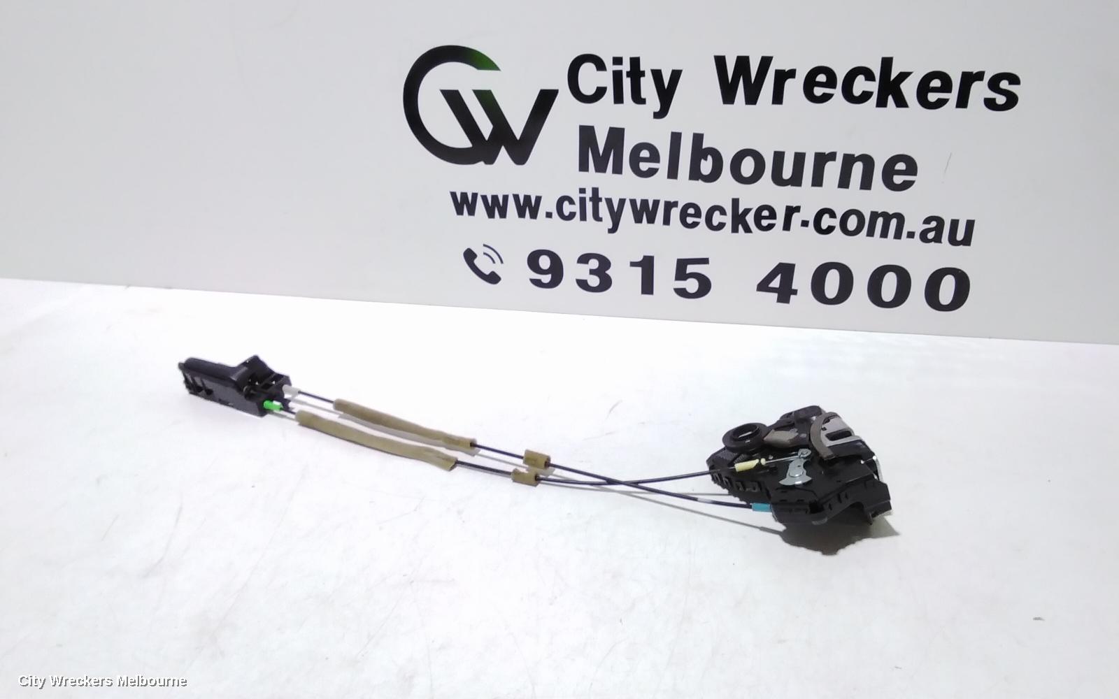 TOYOTA HIACE DOOR/BOOT/GATE LOCK, RIGHT FRONT DOOR LOCK, TRH/KDH, 03/2005 - 04/2019