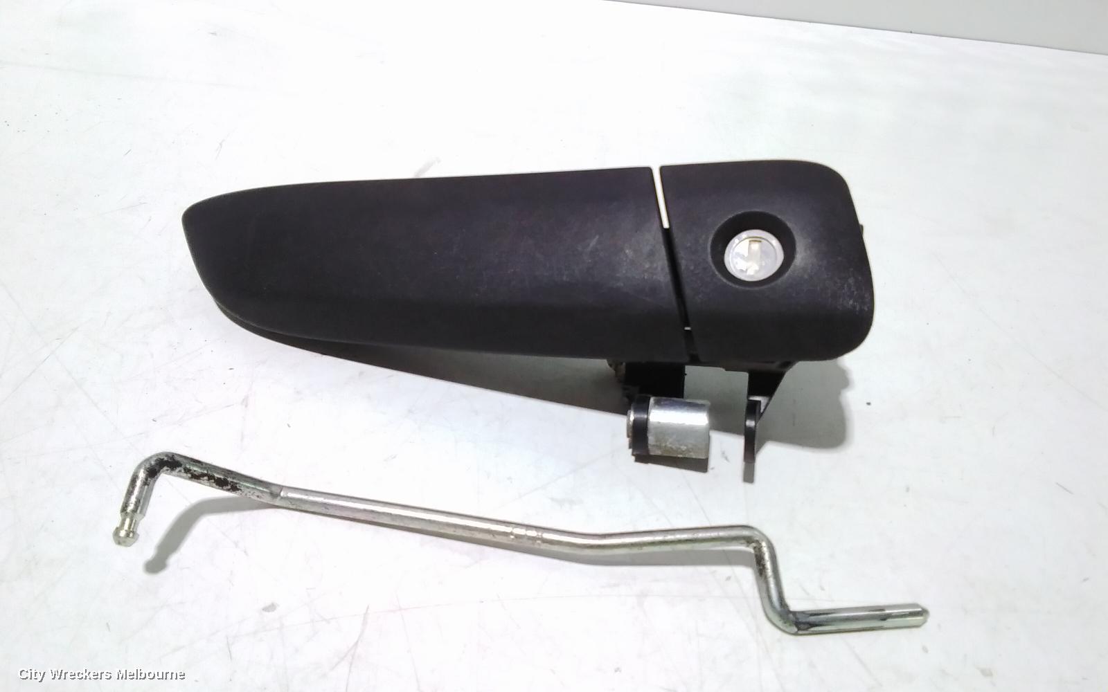 TOYOTA HIACE DOOR HANDLE, OUTER, RH FRONT, TRH/KDH, 03/2005 - 04/2019