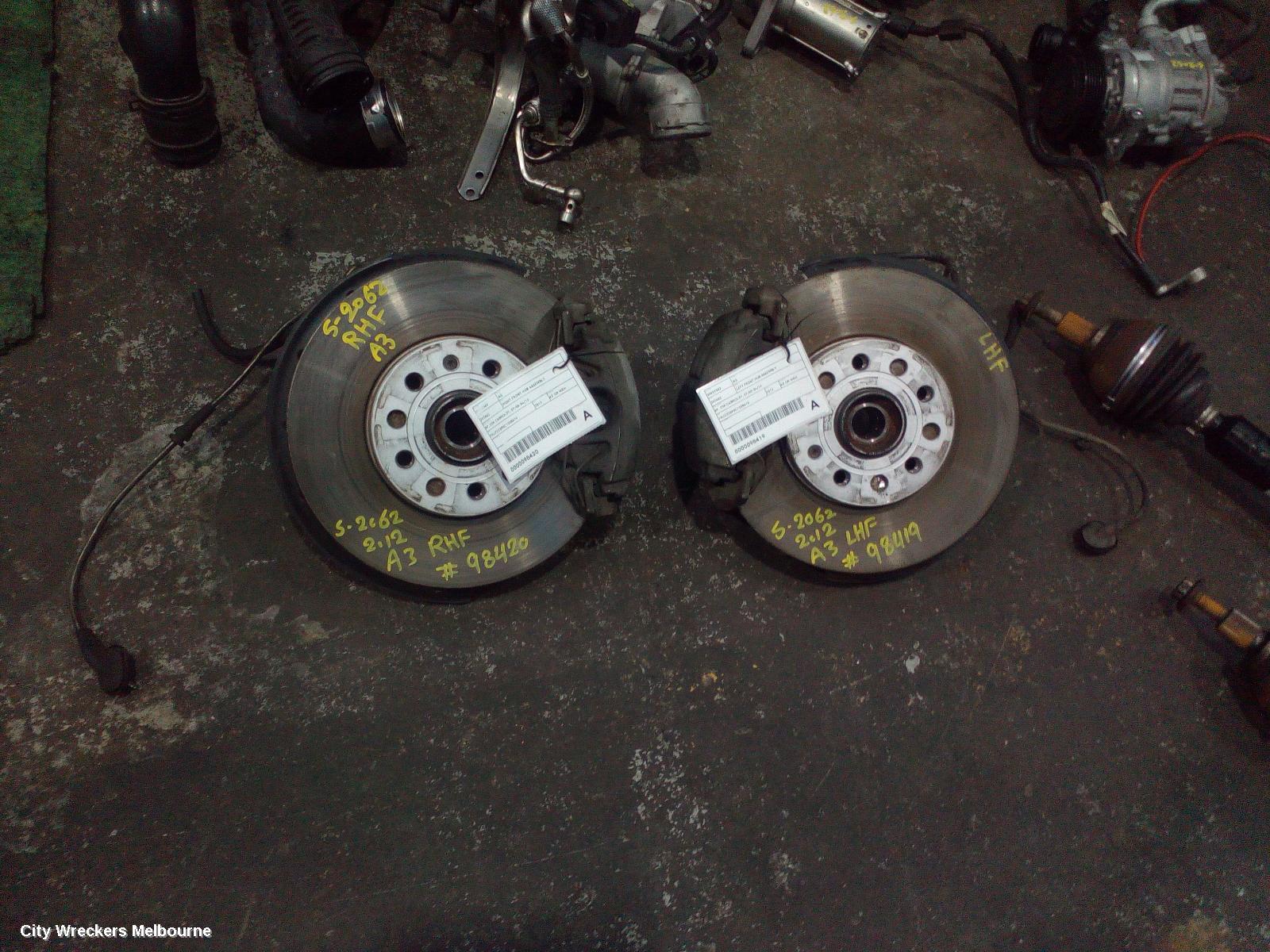 AUDI A3 LEFT FRONT HUB ASSEMBLY, 8P, 2DR CABRIOLET, 07/2008 - 04/2013