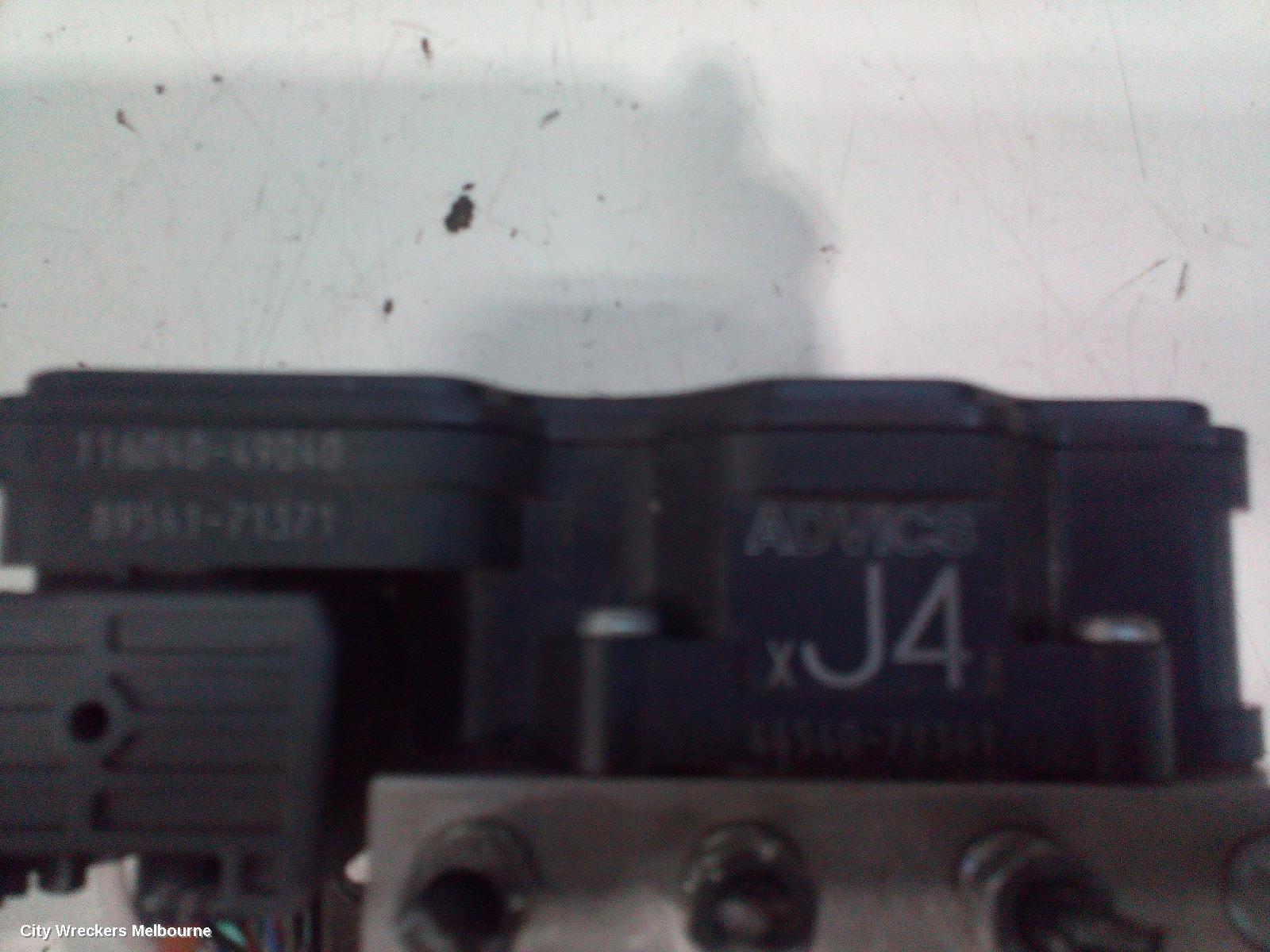 TOYOTA HILUX ABS PUMP/MODULATOR, P/N 4454071341, 09/2015 ONWARDS