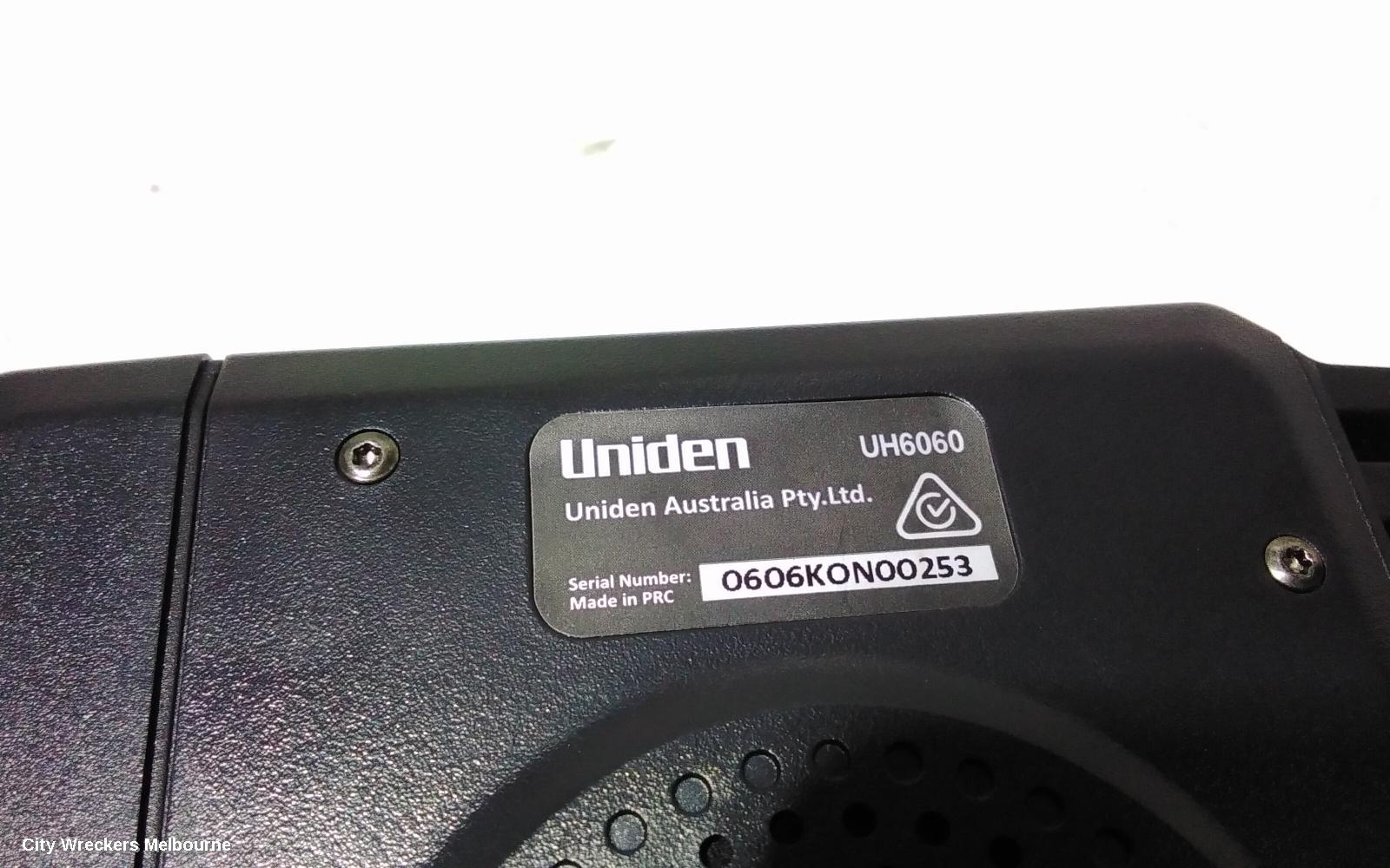 TOYOTA HILUX, 06/2015 - 09/2025, UH6060  UHF  REMOTE SPEAKER MIC RADIO - : 98462