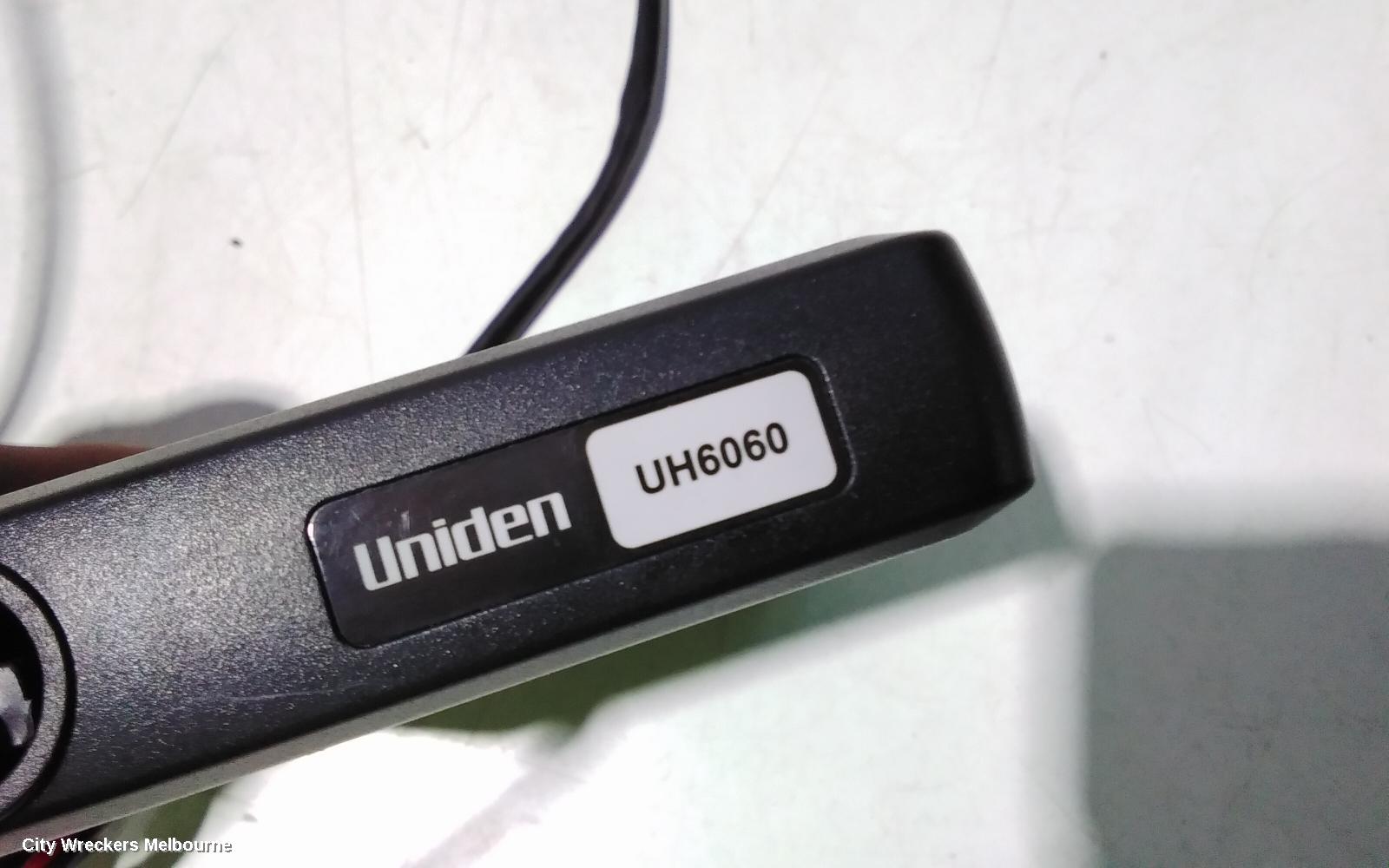 TOYOTA HILUX, 06/2015 - 09/2025, UH6060  UHF  REMOTE SPEAKER MIC RADIO - : 98462