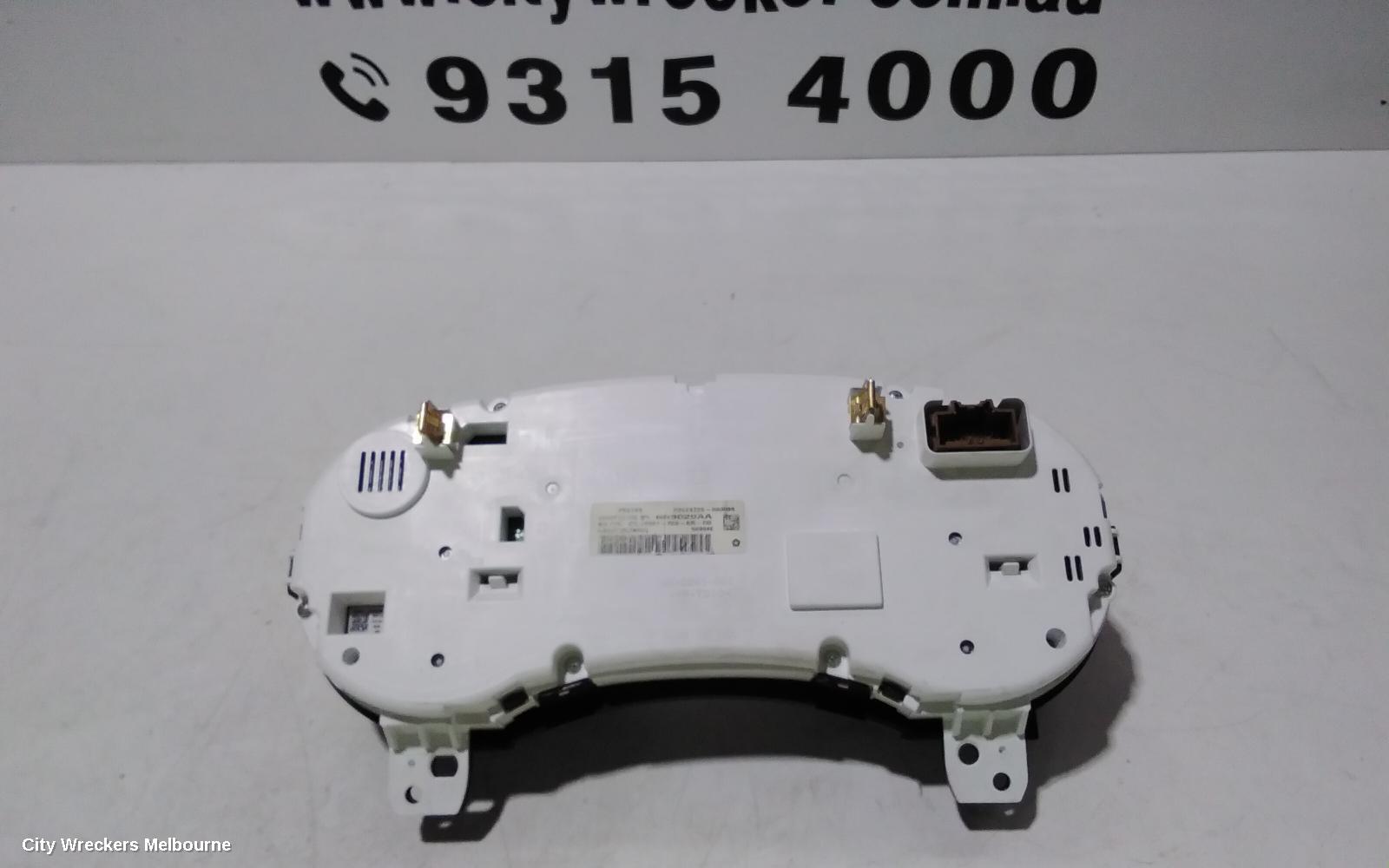FIAT FREEMONT INSTRUMENT CLUSTER, PETROL, AUTO T/M, JF, 04/2013 - 01/2017