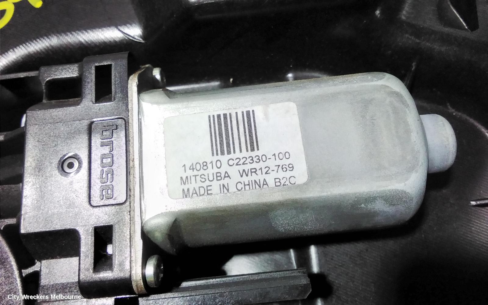 FIAT FREEMONT RIGHT FRONT WINDOW REG/MOTOR, JF, 04/2013 - 01/2017