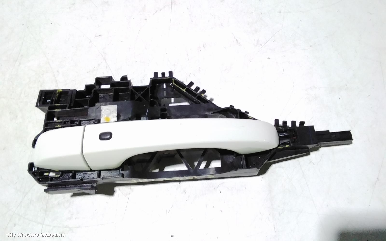 FIAT FREEMONT DOOR HANDLE, OUTER, LH FRONT, JF, 04/2013 - 01/2017