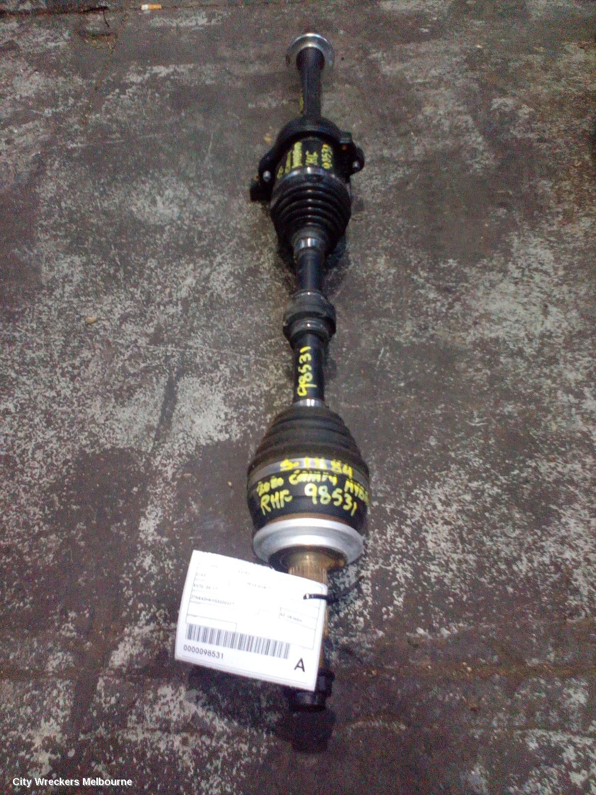 TOYOTA CAMRY RIGHT DRIVESHAFT, XV70, FRONT, AUTO T/M, PETROL, 2.5, A25A-FXS, HYBRID TYPE, 09/2017 ONWARDS