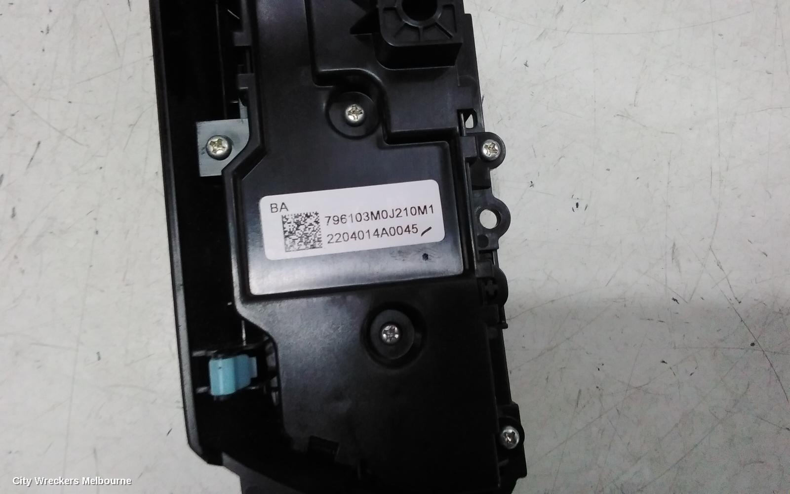 HONDA HRV HEATER/AC CONTROLS, RV, 12/2021 ONWARDS