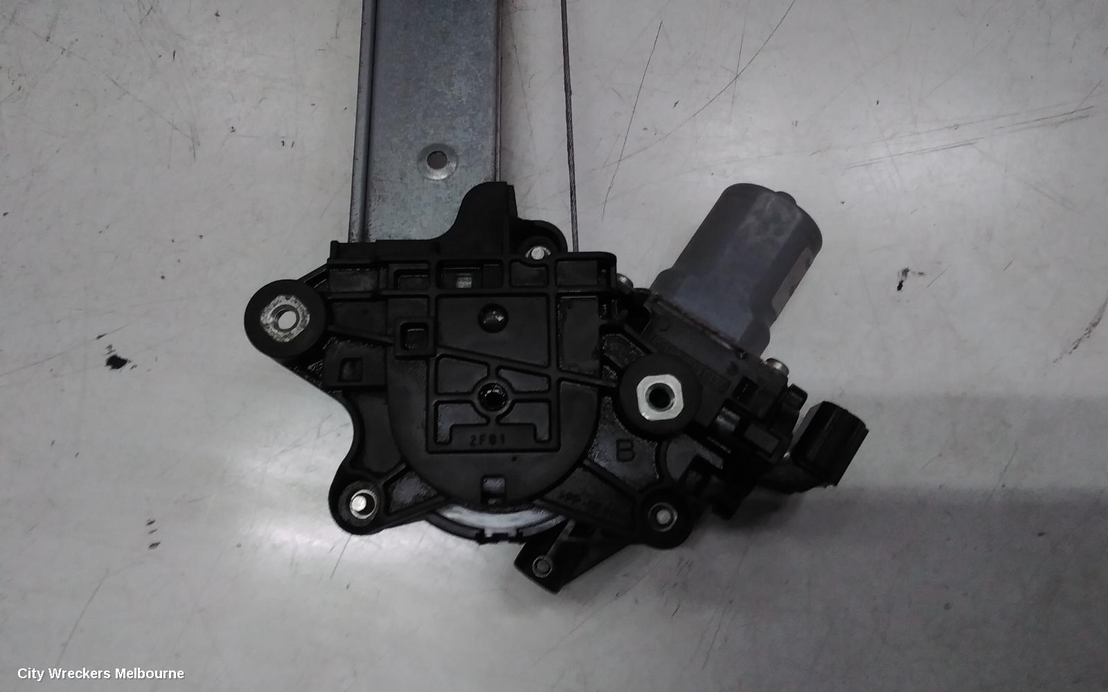 HONDA HRV LEFT FRONT WINDOW REG/MOTOR, RV, 12/2021 ONWARDS