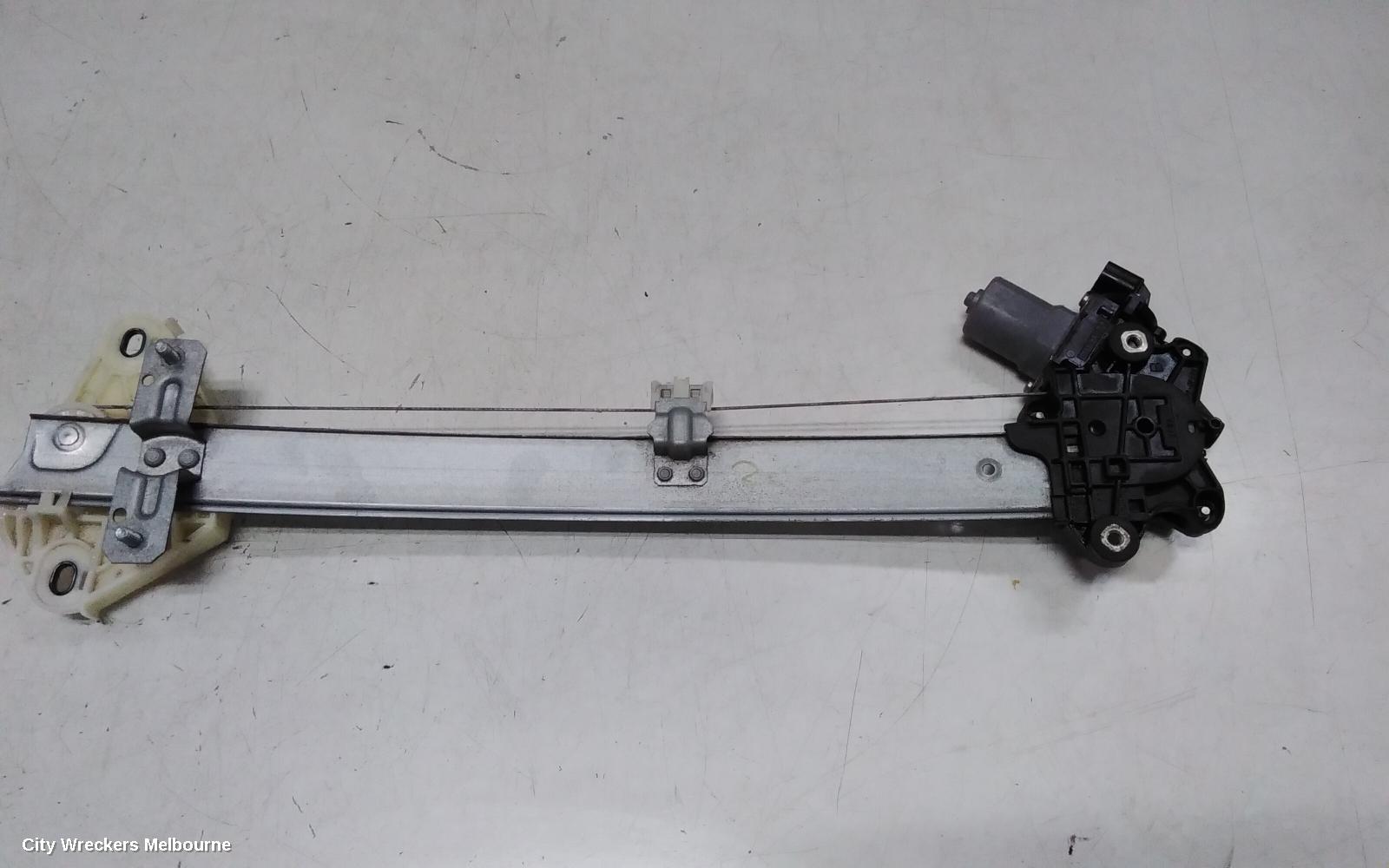 HONDA HRV LEFT FRONT WINDOW REG/MOTOR, RV, 12/2021 ONWARDS