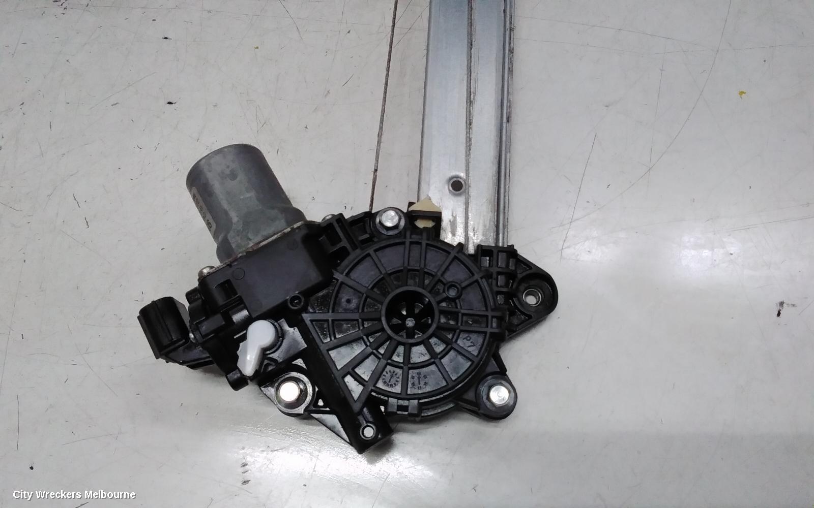 HONDA HRV LEFT FRONT WINDOW REG/MOTOR, RV, 12/2021 ONWARDS